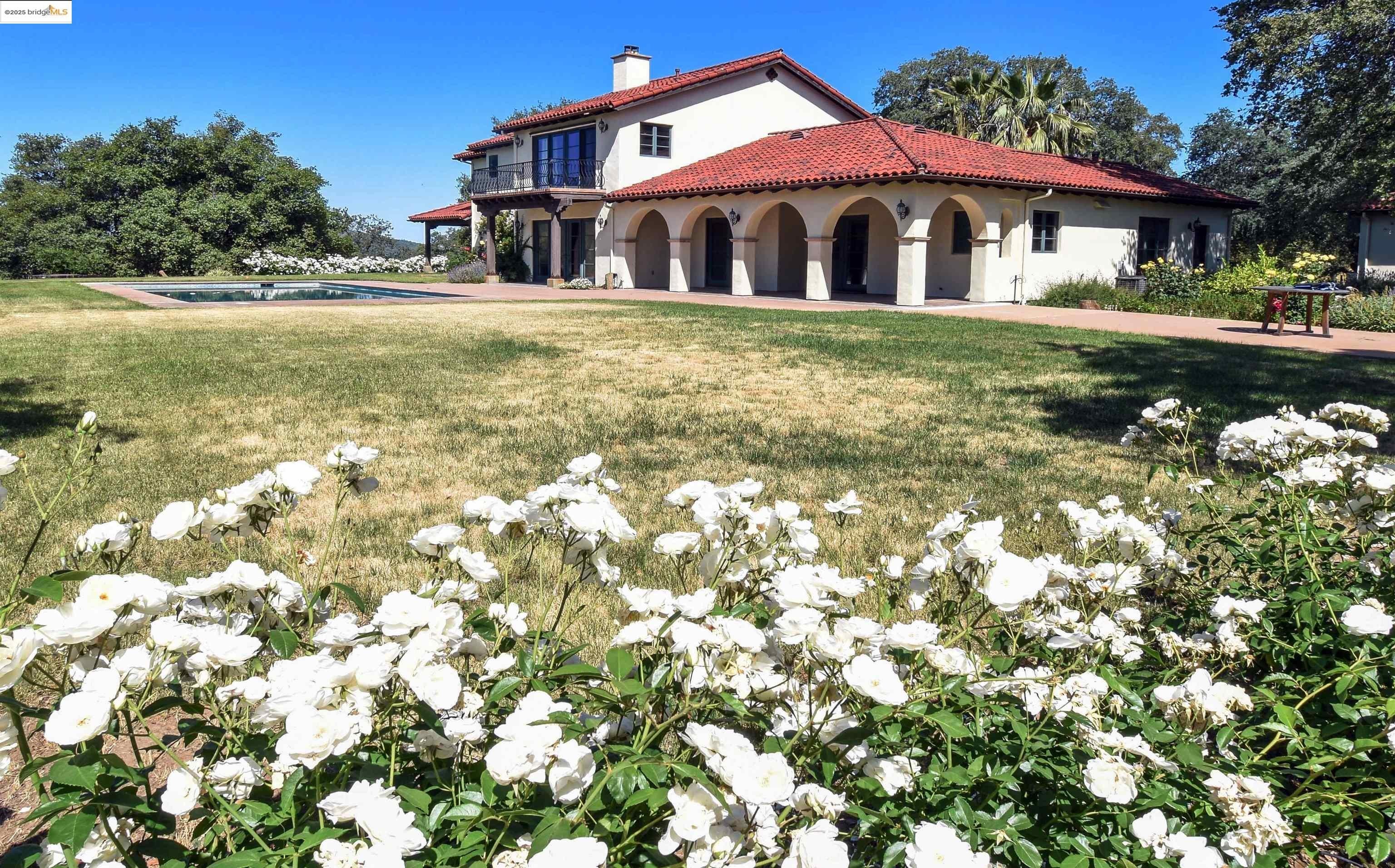 Sonora, California, 95370, United States, 4 Bedrooms Bedrooms, ,4 BathroomsBathrooms,Residential,For Sale,1846980