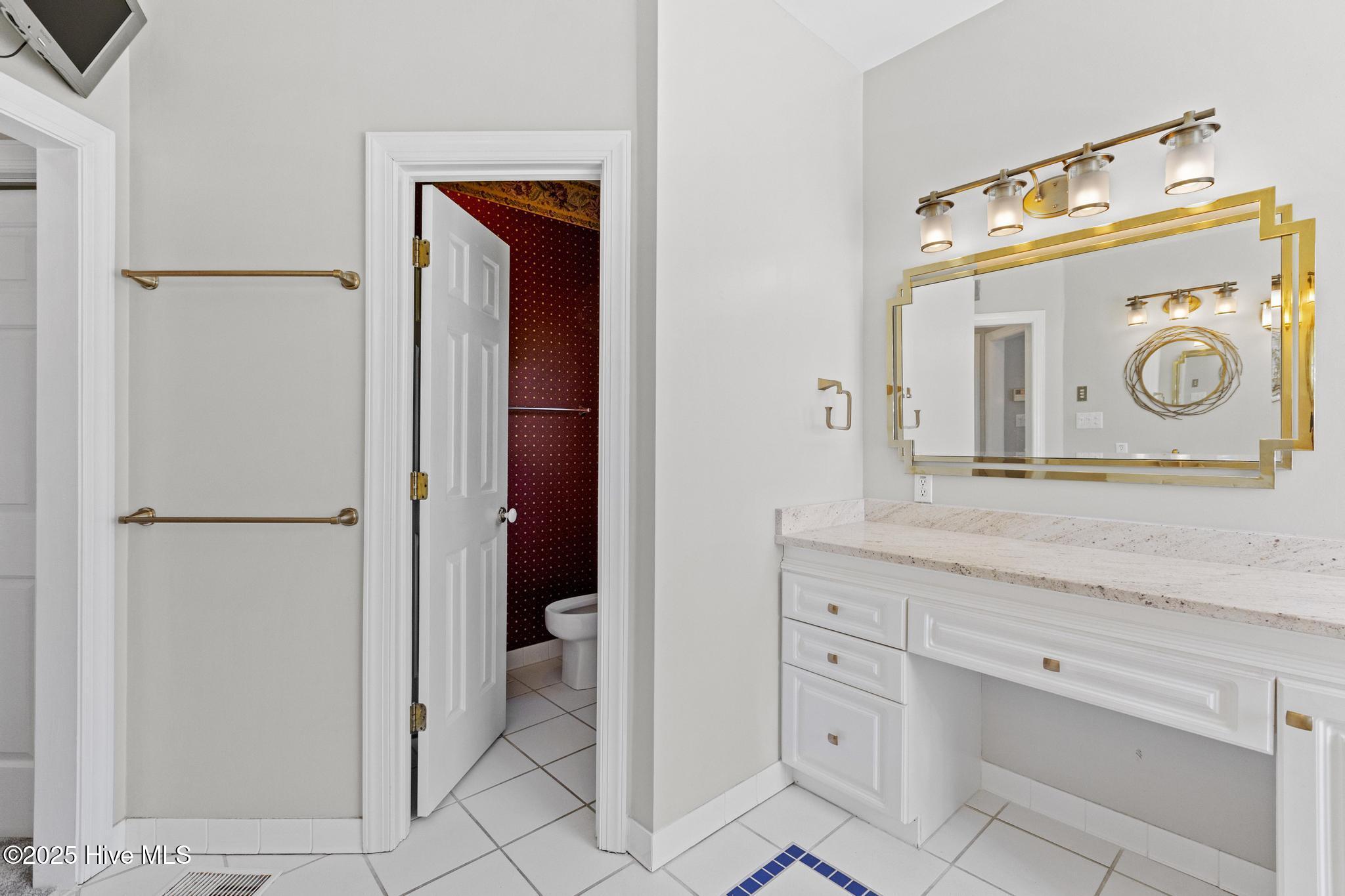 Jacksonville, North Carolina, 28540, United States, 4 Bedrooms Bedrooms, ,5 BathroomsBathrooms,Residential,For Sale,1944565