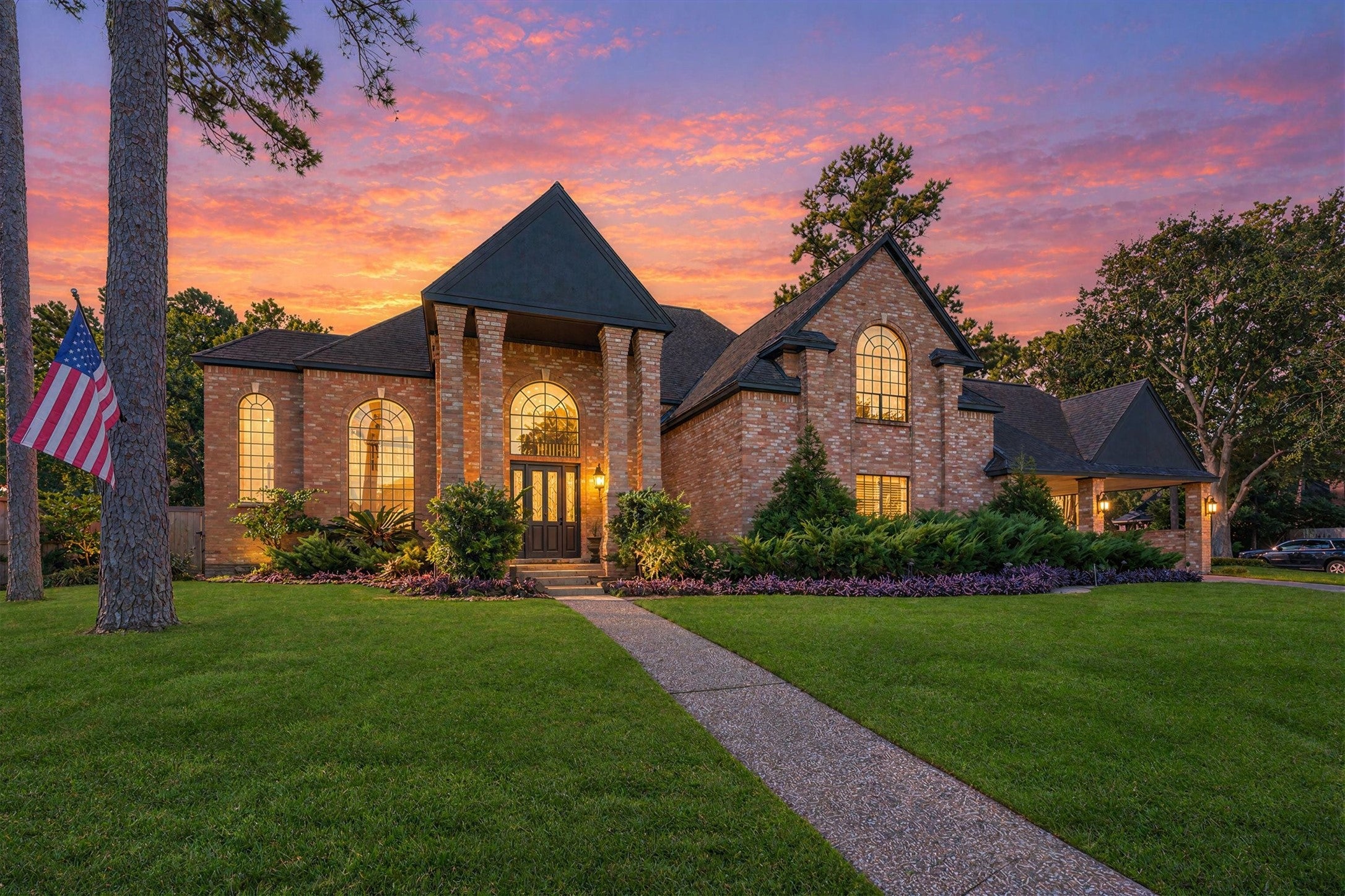 Parkriver Dr, Houston, TX 77070