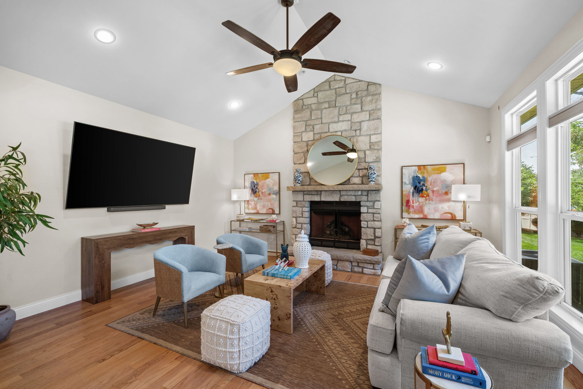  Welcome to 1543 Windridge Court, an exceptional story-and-a-half - 物件實景