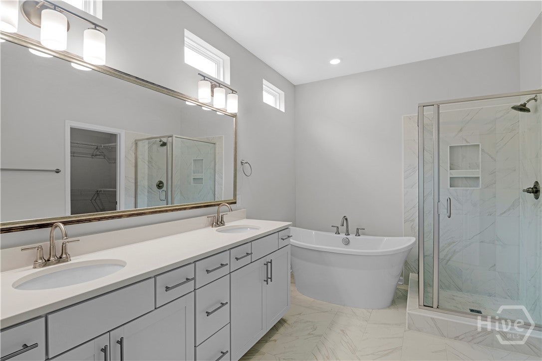 Richmond Hill, Georgia, 31324, United States, 5 Bedrooms Bedrooms, ,4 BathroomsBathrooms,Residential,For Sale,1987331