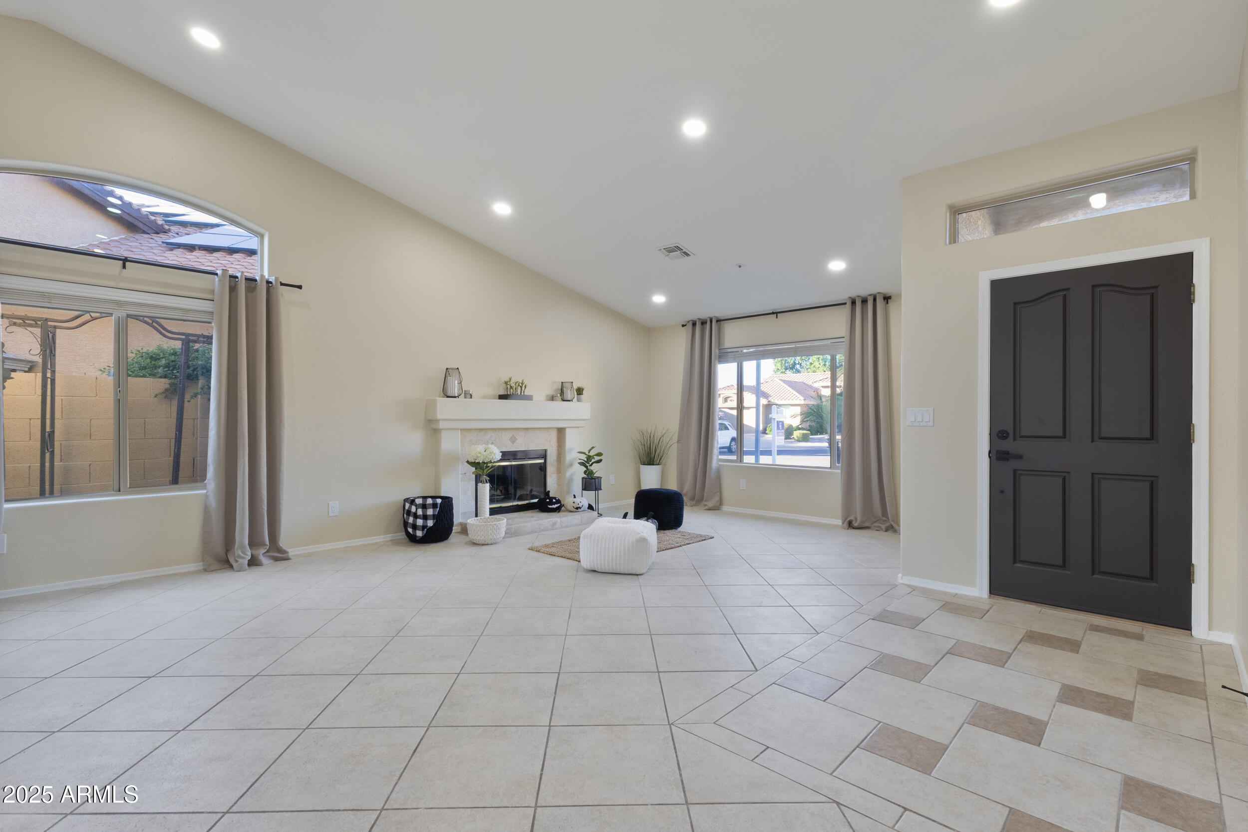 Scottsdale, Arizona, 85260, United States, 4 Bedrooms Bedrooms, ,2 BathroomsBathrooms,Residential,For Sale,1990933