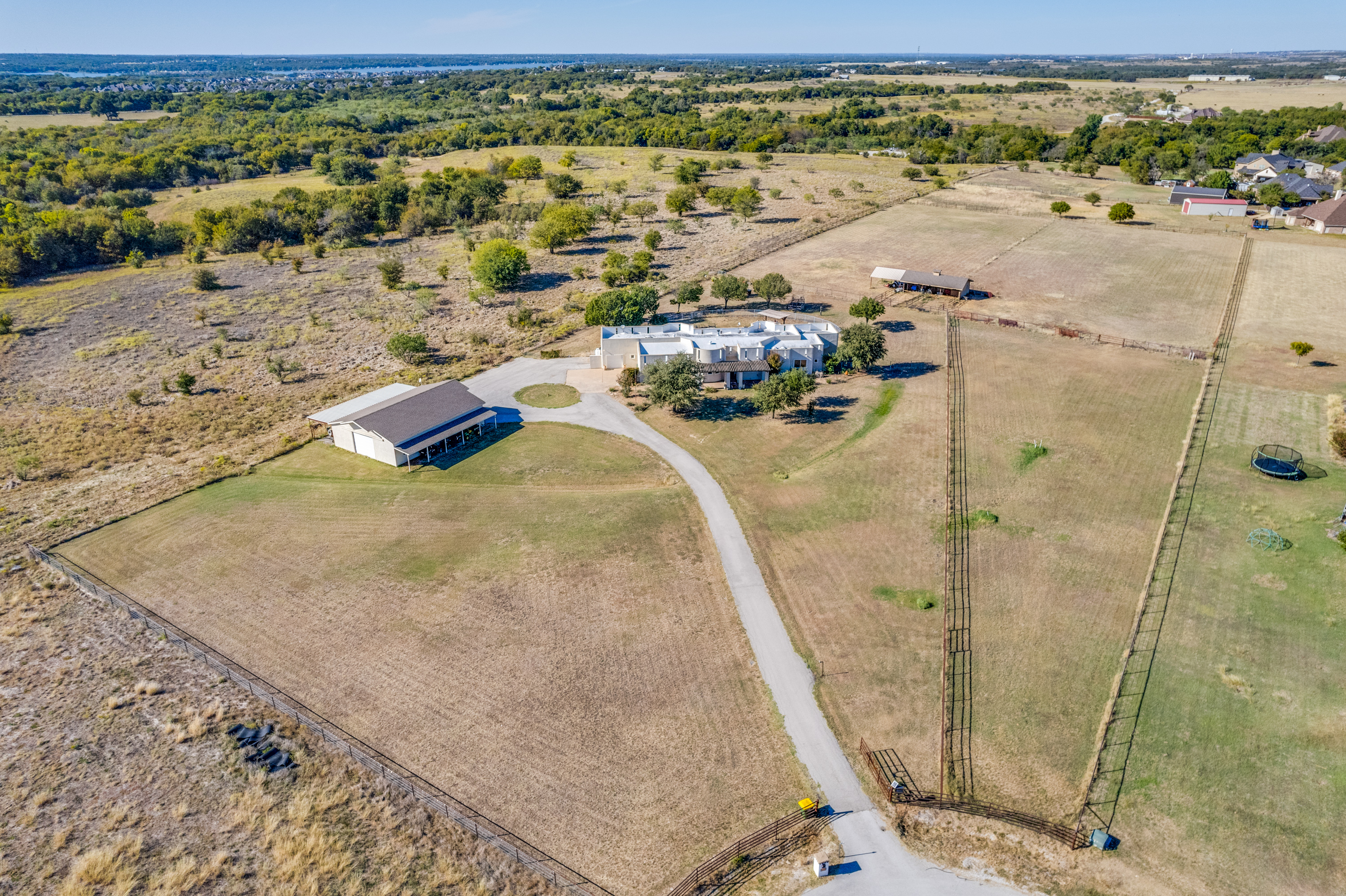  where  southwestern charm meets country elegance - 物件實景