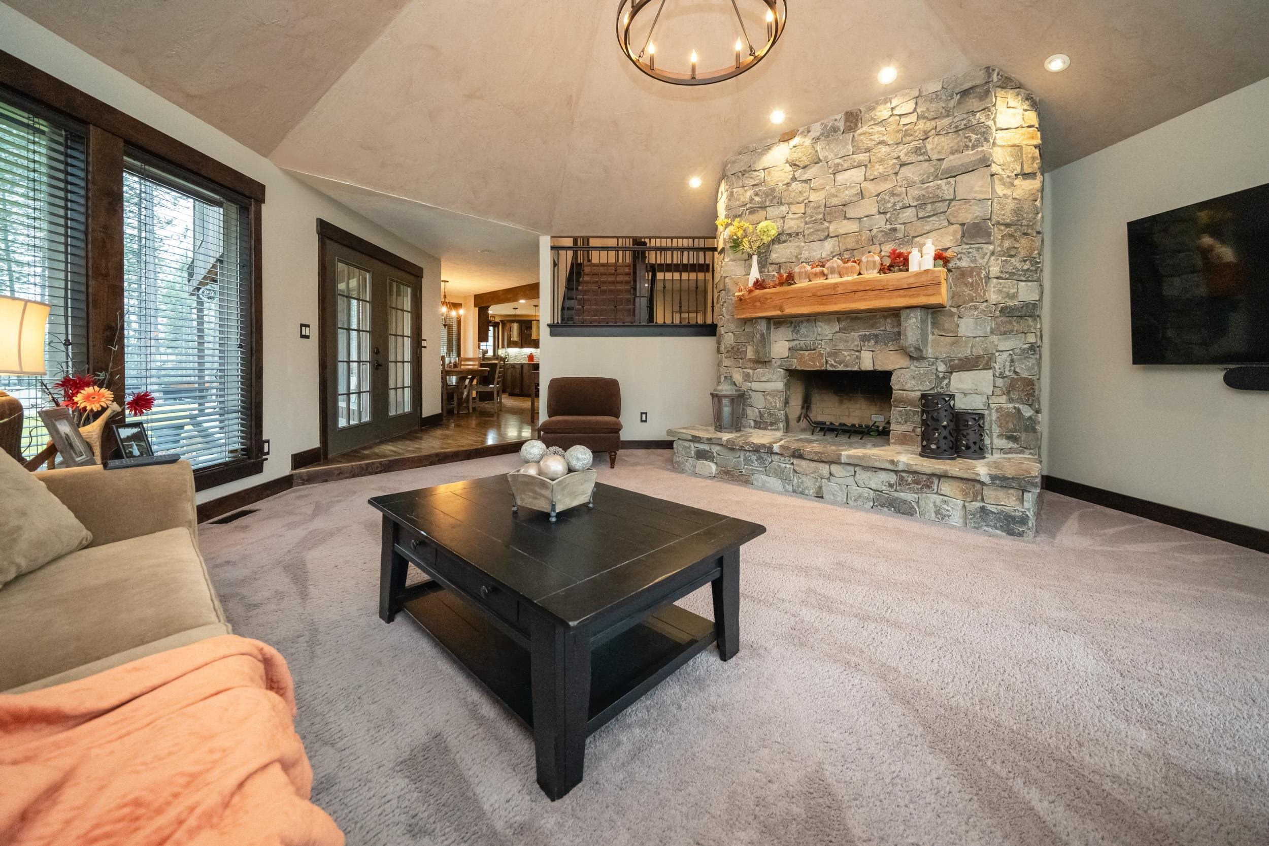 Colbert, Washington, 99005, United States, 5 Bedrooms Bedrooms, ,4 BathroomsBathrooms,Residential,For Sale,1974810