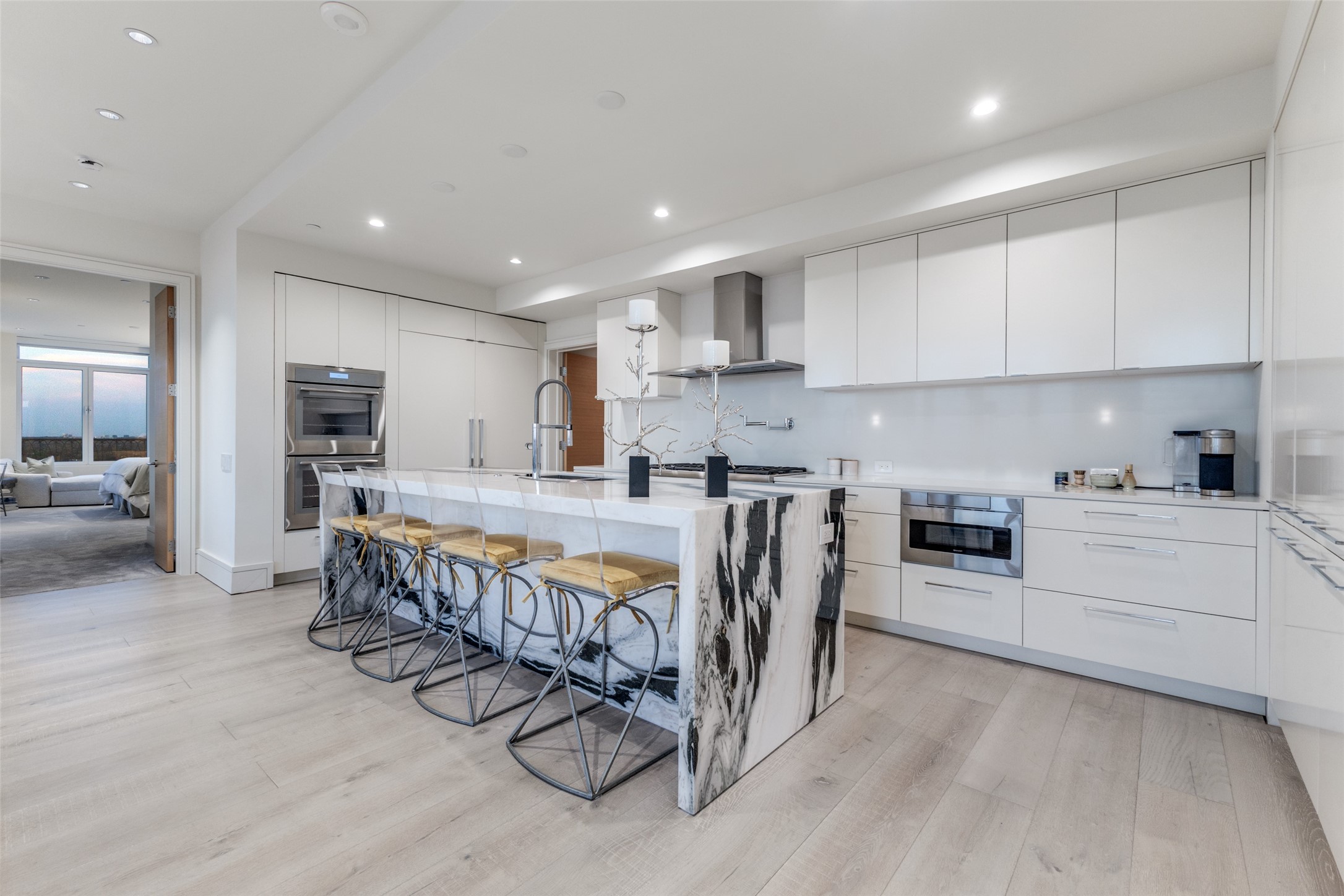 Dallas, Texas, 75219, United States, 3 Bedrooms Bedrooms, ,4 BathroomsBathrooms,Residential,For Sale,1993502