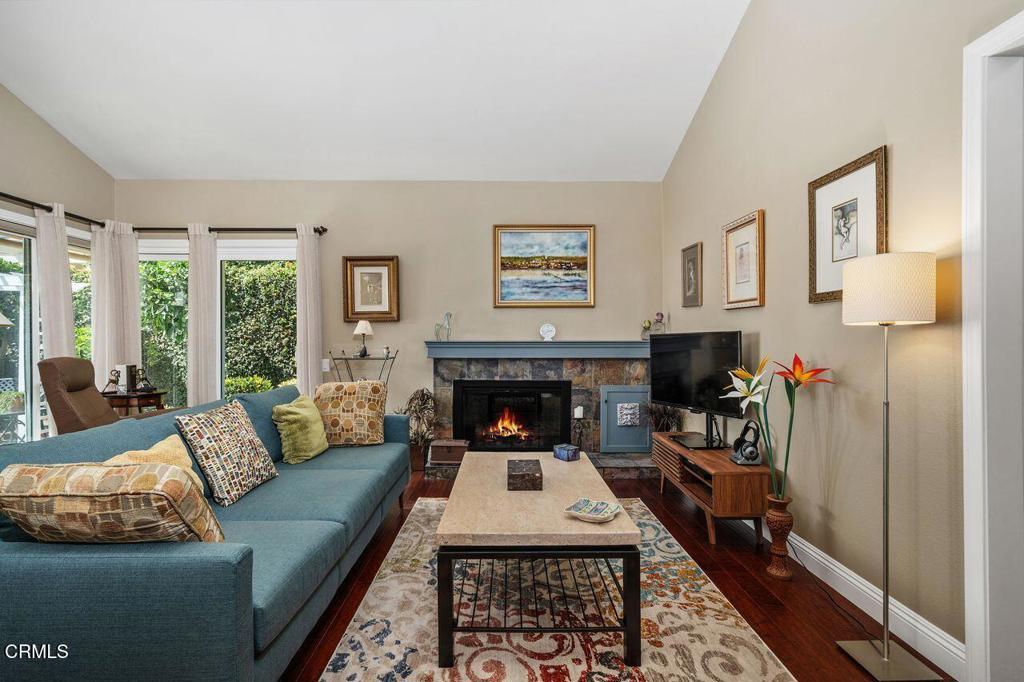 Ventura, California, 93004, United States, 2 Bedrooms Bedrooms, ,2 BathroomsBathrooms,Residential,For Sale,1940217