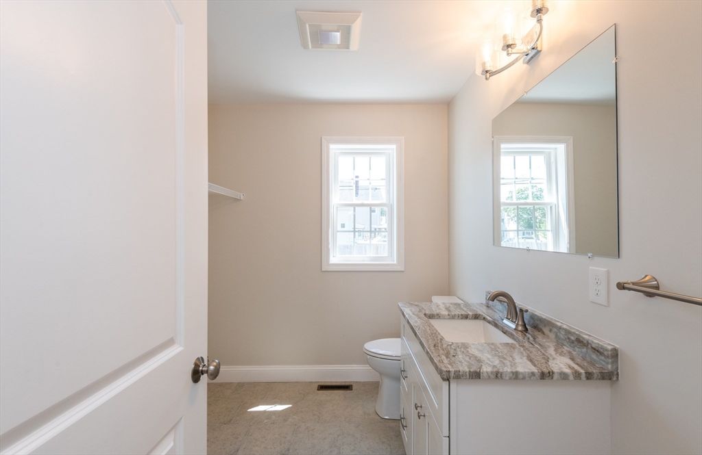 Lynn, Massachusetts, 01905, United States, 3 Bedrooms Bedrooms, ,2 BathroomsBathrooms,Residential,For Sale,1909147
