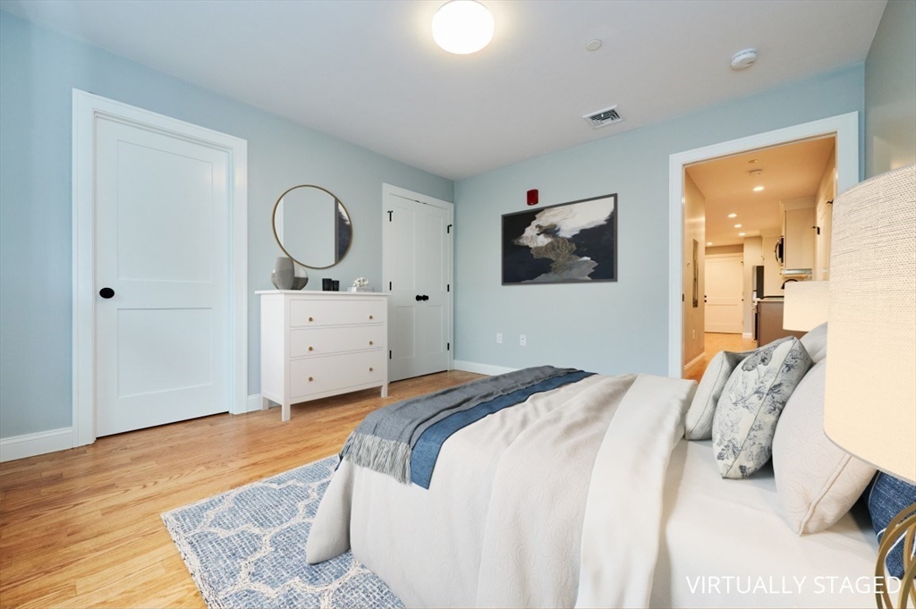 Boston, Massachusetts, 02128, United States, 2 Bedrooms Bedrooms, ,2 BathroomsBathrooms,Residential,For Sale,1868682