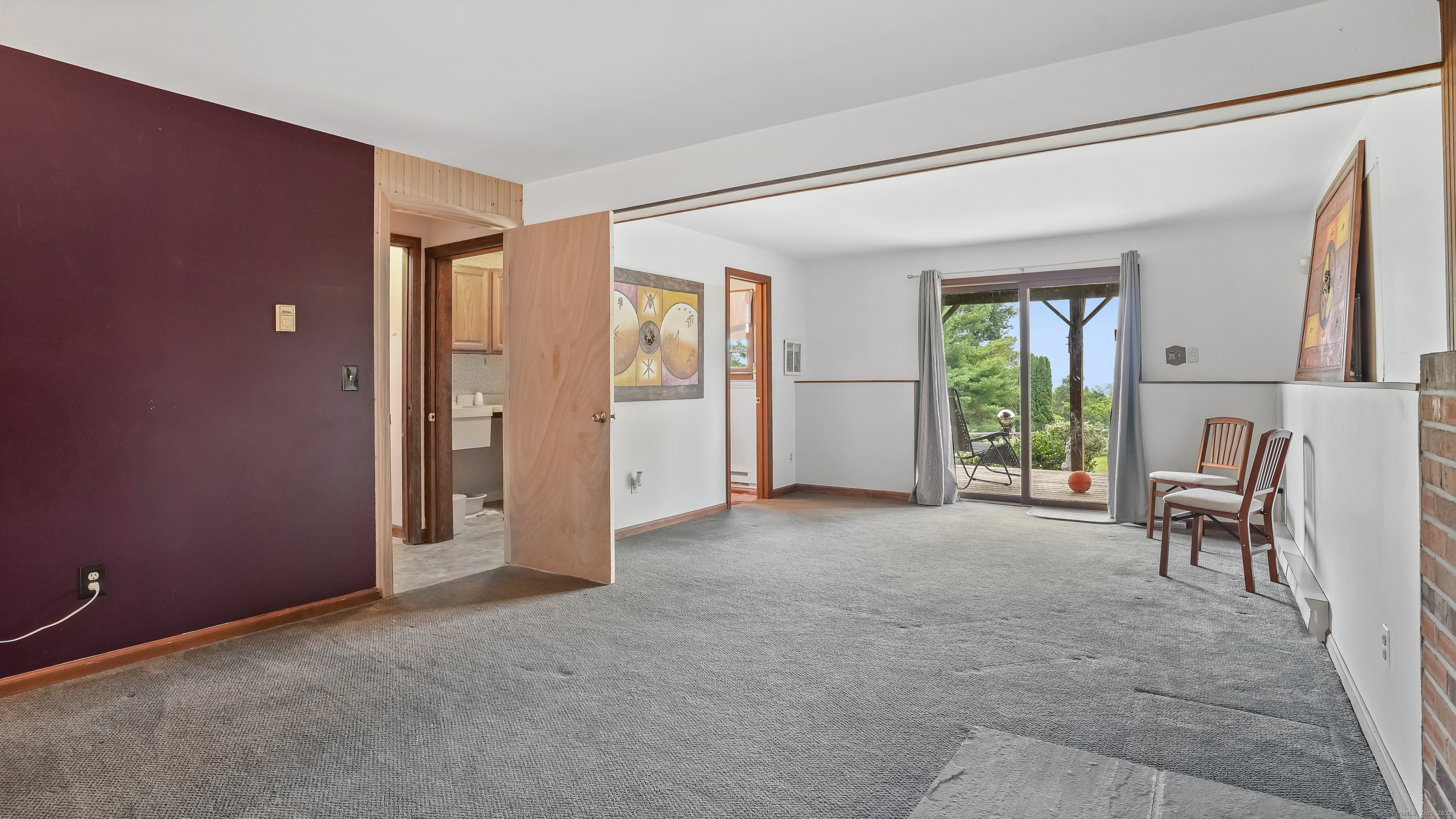 New Milford, Connecticut, 06776, United States, 3 Bedrooms Bedrooms, ,3 BathroomsBathrooms,Residential,For Sale,1924993