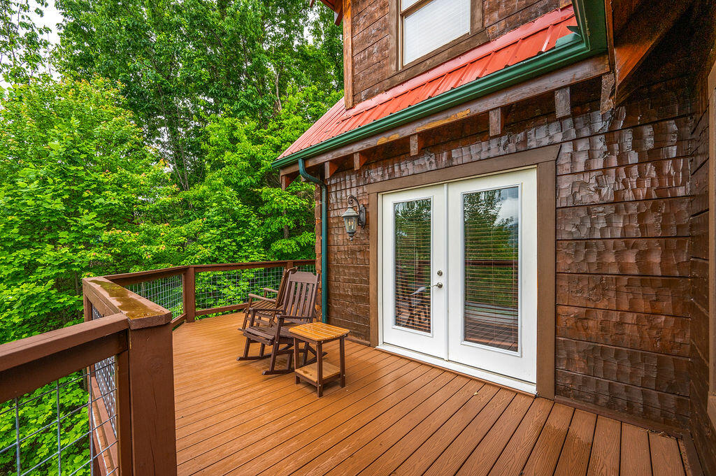 Gatlinburg, Tennessee, 37738, United States, 5 Bedrooms Bedrooms, ,6 BathroomsBathrooms,Residential,For Sale,1981295