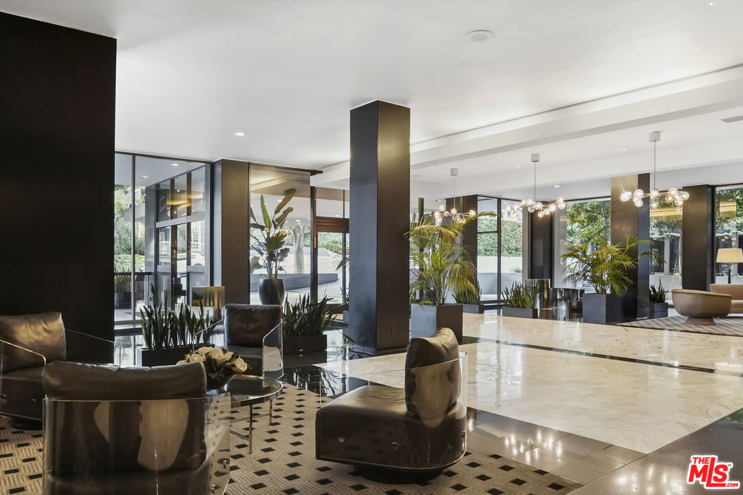 West Hollywood, California, 90069, United States, 2 Bedrooms Bedrooms, ,2 BathroomsBathrooms,Residential,For Sale,1910905