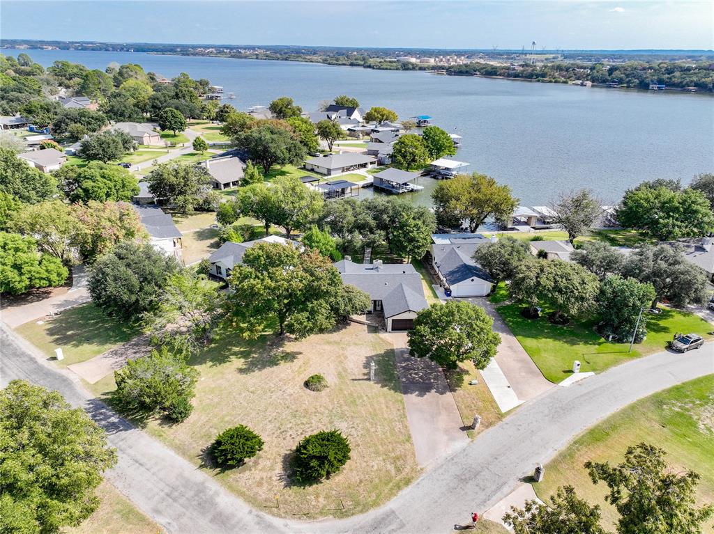 Granbury, Texas, 76049, United States, 3 Bedrooms Bedrooms, ,2 BathroomsBathrooms,Residential,For Sale,1984180