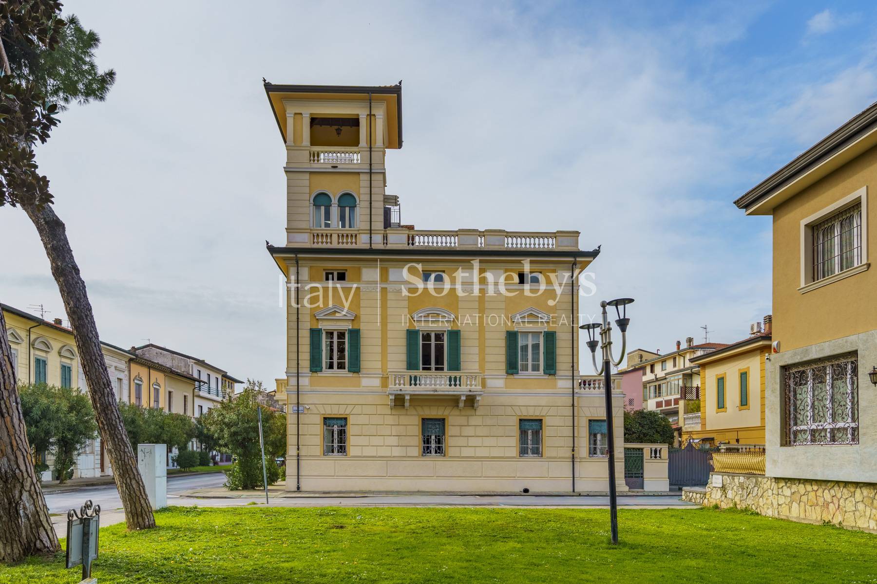 Liberty-style villa with panoramic terrace in Viareggio - 物件實景
