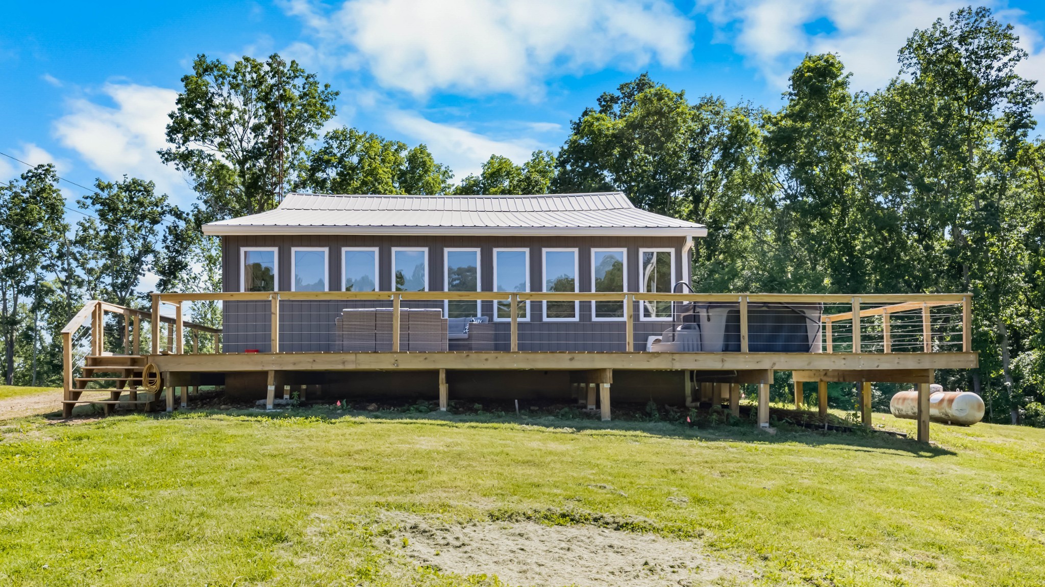 Dover, Tennessee, 37058, United States, 2 Bedrooms Bedrooms, ,2 BathroomsBathrooms,Residential,For Sale,2007547