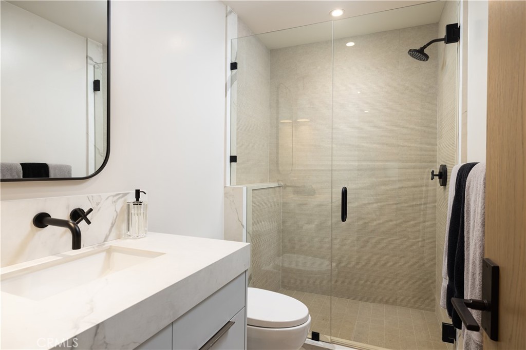 Corona del Mar, California, 92625, United States, 3 Bedrooms Bedrooms, ,4 BathroomsBathrooms,Residential,For Sale,1837053