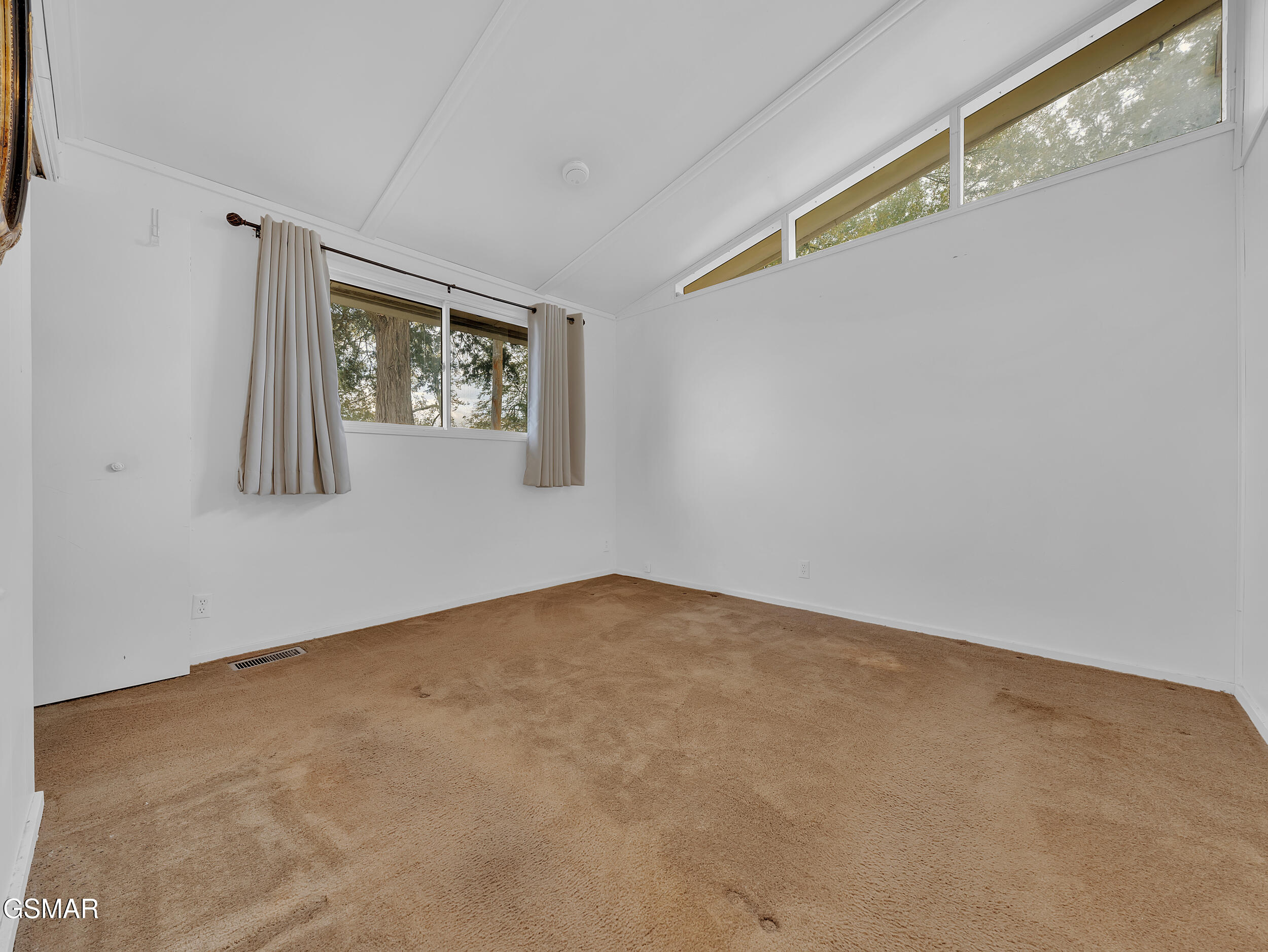 Dandridge, Tennessee, 37725, United States, 3 Bedrooms Bedrooms, ,1 BathroomBathrooms,Residential,For Sale,1973738