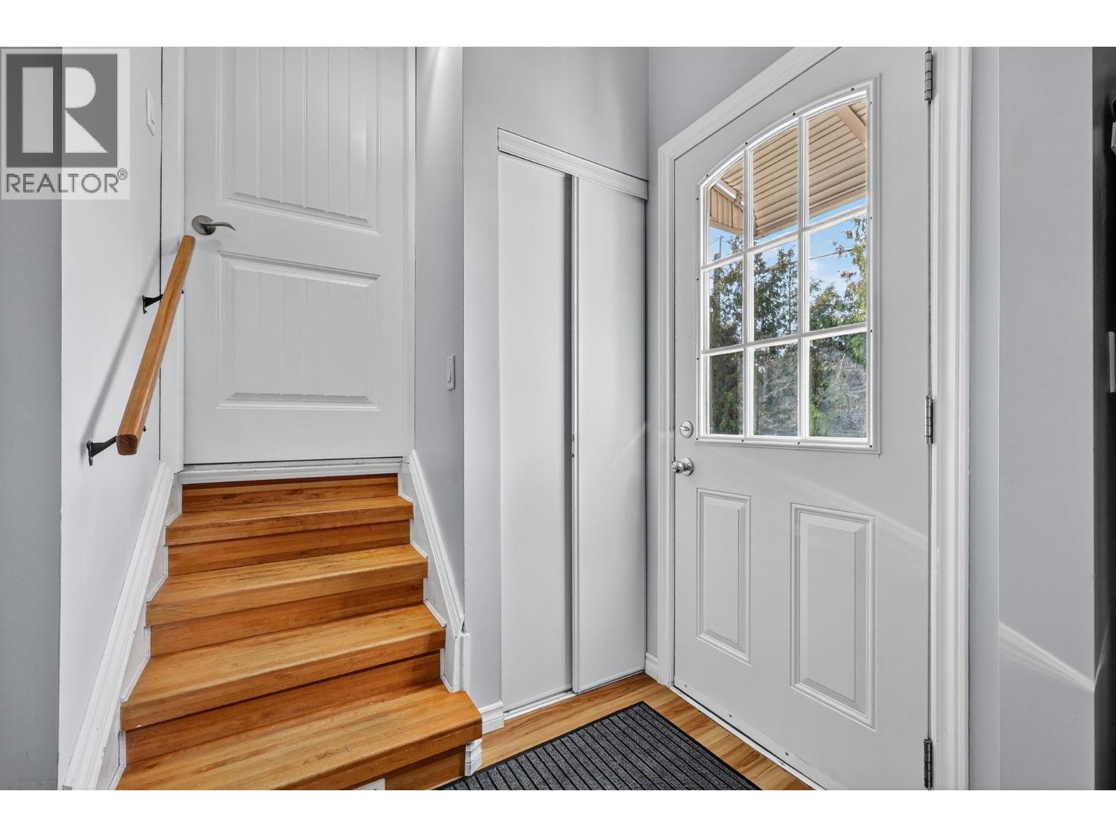KELOWNA, British Columbia, V1X 1C4, CA, 5 Bedrooms Bedrooms, ,3 BathroomsBathrooms,Residential,For Sale,1948235