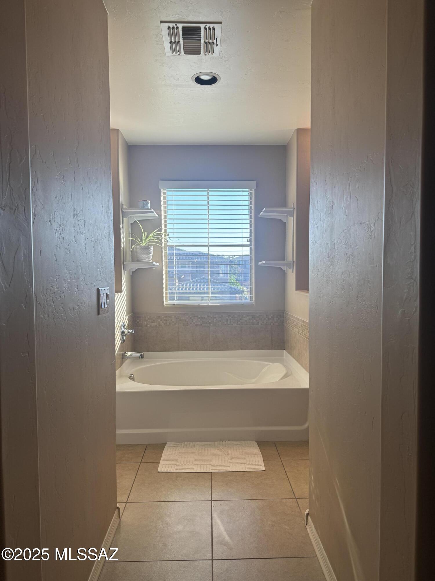 Marana, Arizona, 85658, United States, 3 Bedrooms Bedrooms, ,4 BathroomsBathrooms,Residential,For Sale,1911374