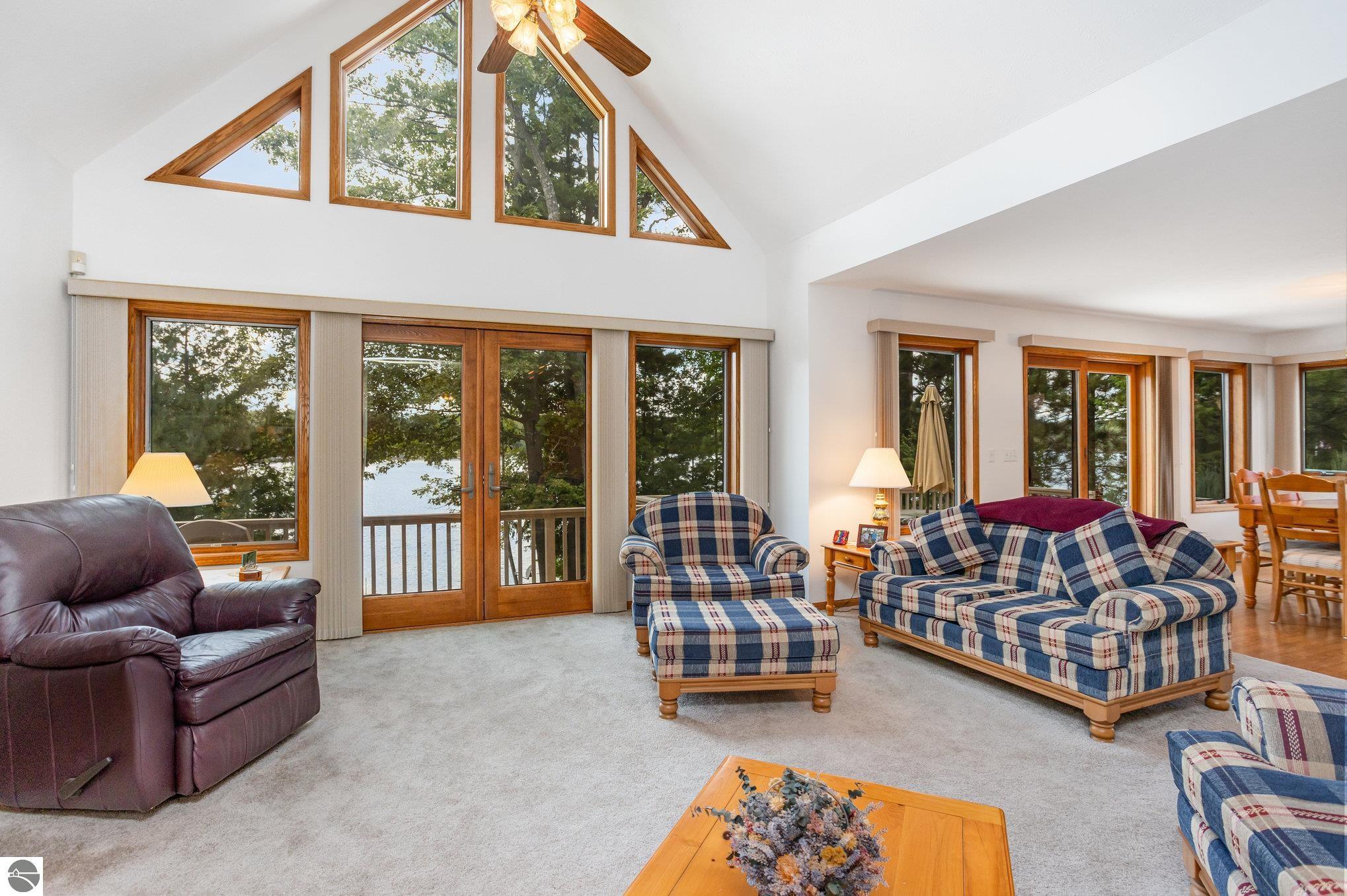 Harrison, Michigan, 48625, United States, 5 Bedrooms Bedrooms, ,4 BathroomsBathrooms,Residential,For Sale,1990816