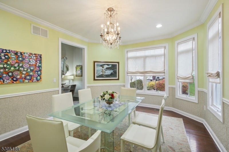 West Orange Twp., New Jersey, 07052, United States, 3 Bedrooms Bedrooms, ,5 BathroomsBathrooms,Residential,For Sale,1990318