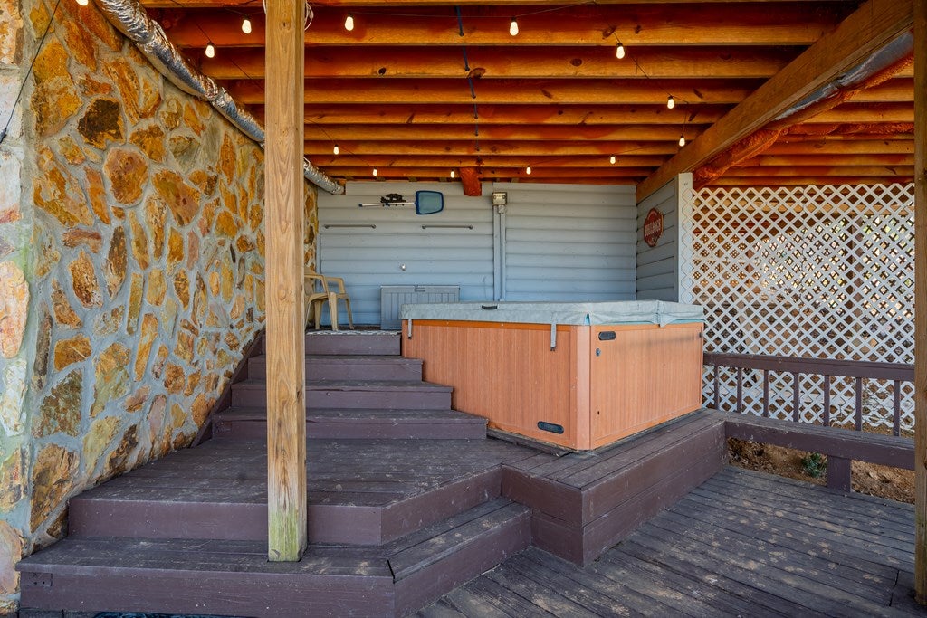 Ellijay, Georgia, 30540, United States, 4 Bedrooms Bedrooms, ,4 BathroomsBathrooms,Residential,For Sale,1858933