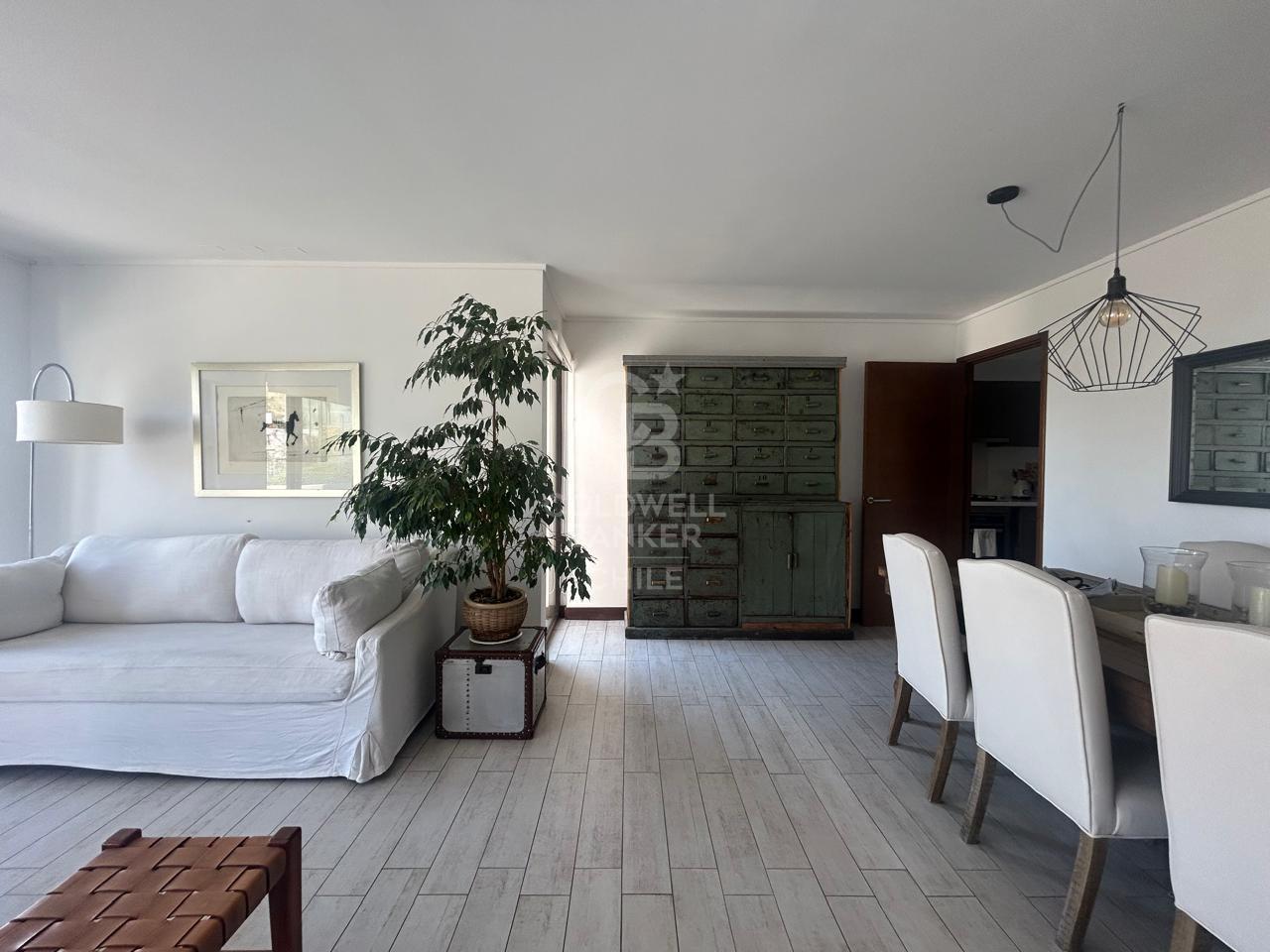 Lo Barnechea, Chile, 4 Bedrooms Bedrooms, ,5 BathroomsBathrooms,Residential,For Sale,1956171