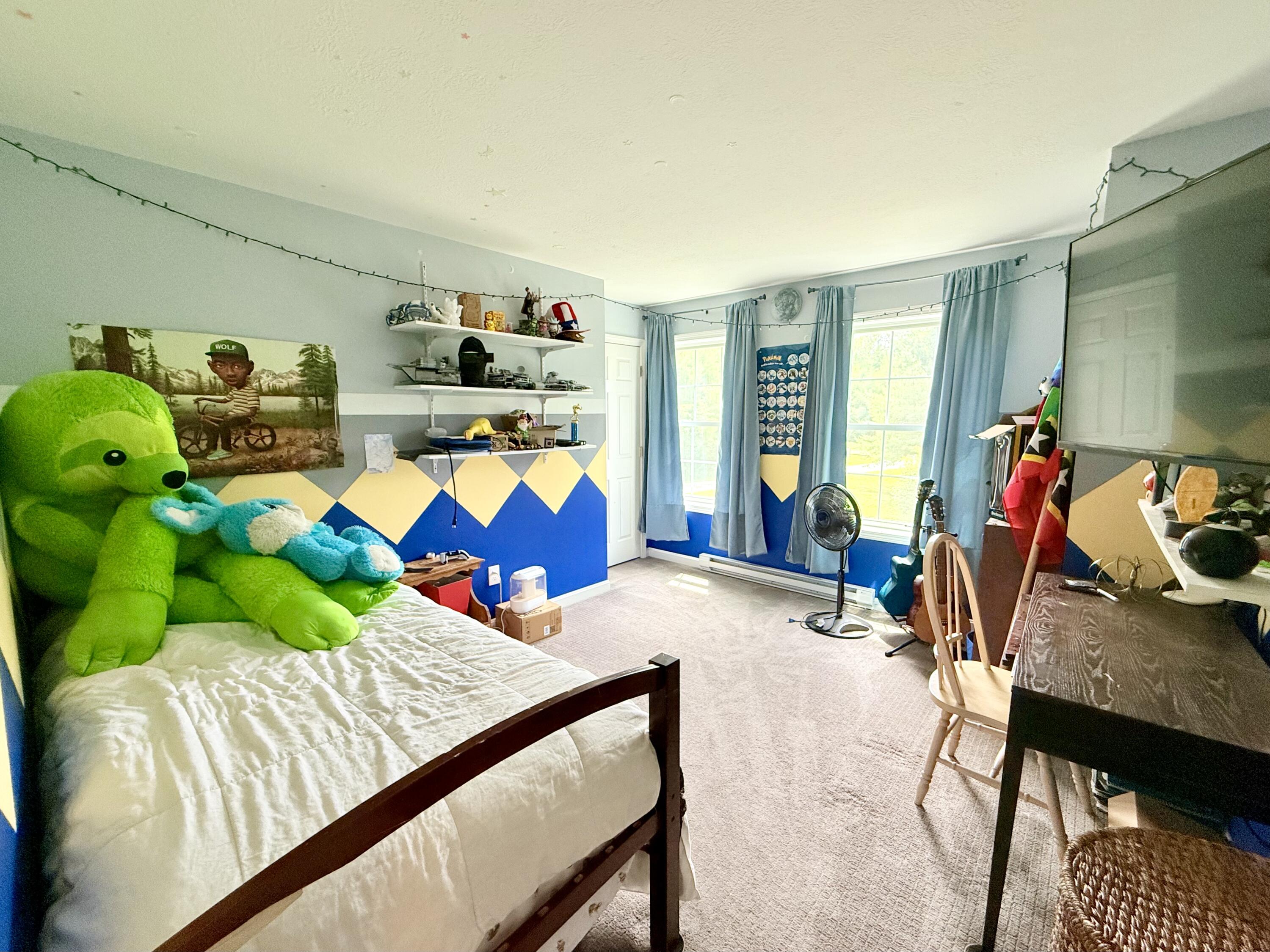 Kennebunk, Maine, 04043, United States, 3 Bedrooms Bedrooms, ,2 BathroomsBathrooms,Residential,For Sale,1897189