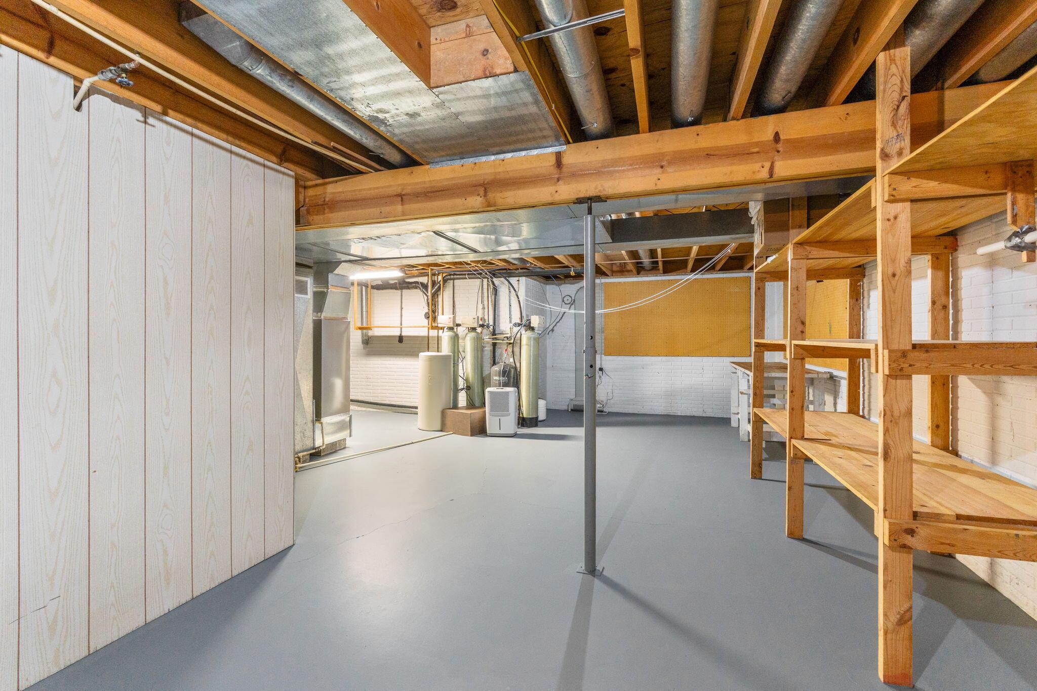 Marion, Ohio, 43302, United States, 5 Bedrooms Bedrooms, ,4 BathroomsBathrooms,Residential,For Sale,1995862