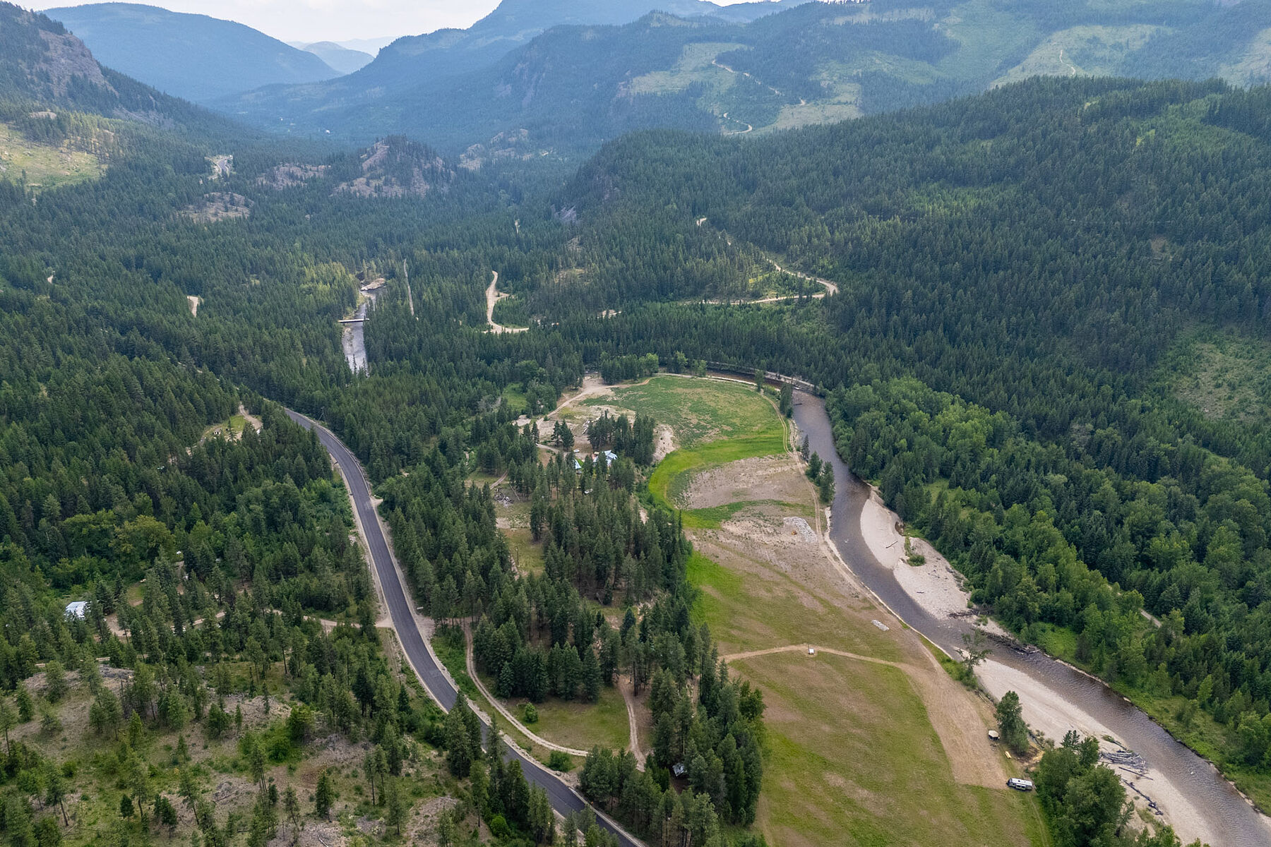  Kettle River Acreage - 物件實景