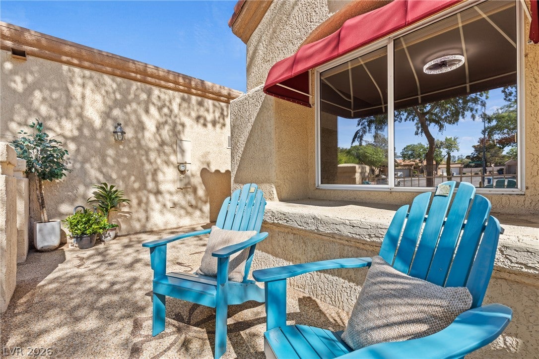 Las Vegas, Nevada, 89134, United States, 2 Bedrooms Bedrooms, ,2 BathroomsBathrooms,Residential,For Sale,2031210