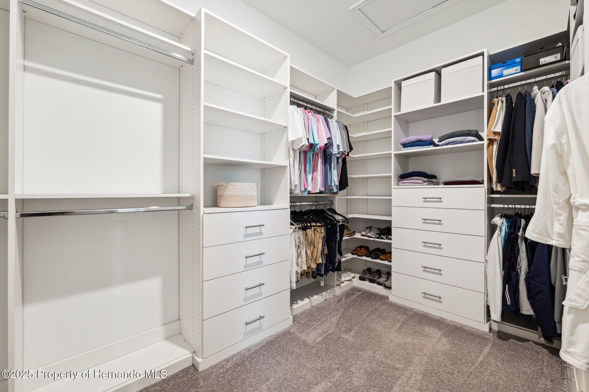 Brooksville, Florida, 34601, United States, 2 Bedrooms Bedrooms, ,3 BathroomsBathrooms,Residential,For Sale,1975908