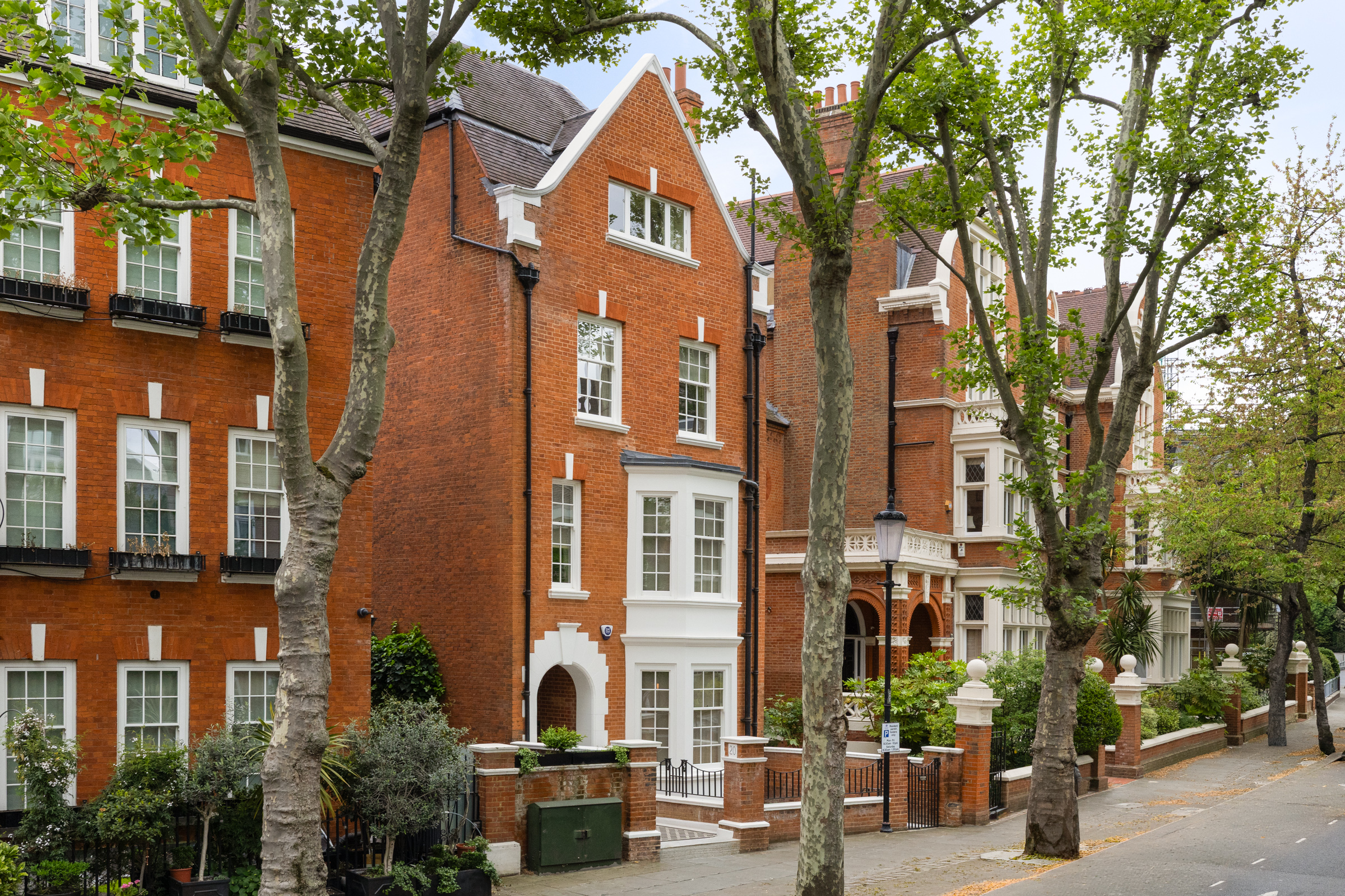  Immaculately Presented Detached Family House - 物件實景