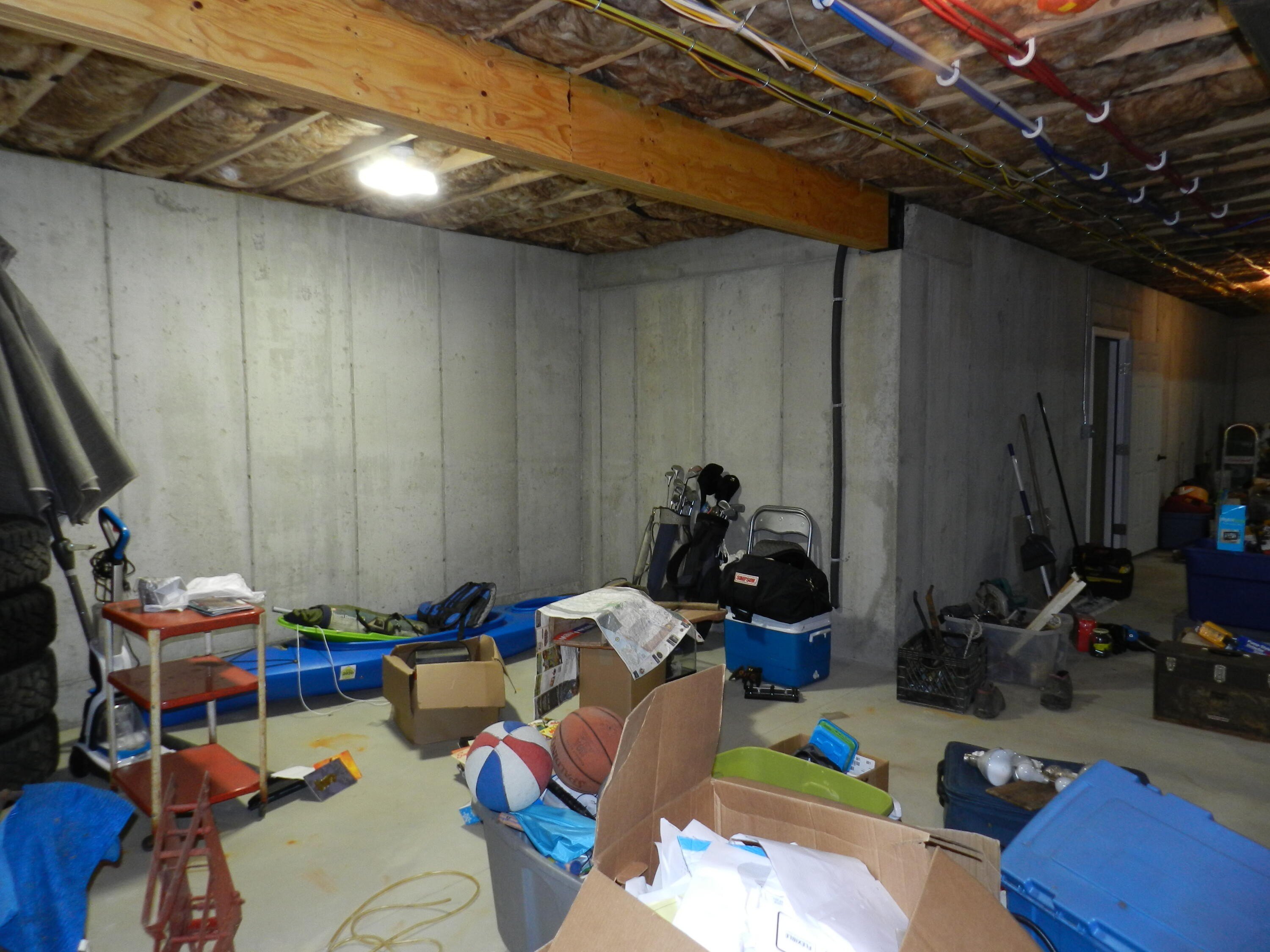 Kunkletown, Pennsylvania, 18058, United States, 3 Bedrooms Bedrooms, ,2 BathroomsBathrooms,Residential,For Sale,1896386
