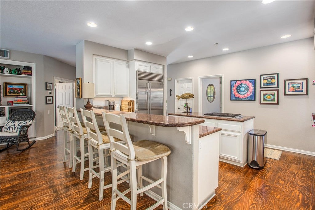 Redlands, California, 92373, United States, 5 Bedrooms Bedrooms, ,4 BathroomsBathrooms,Residential,For Sale,1983103