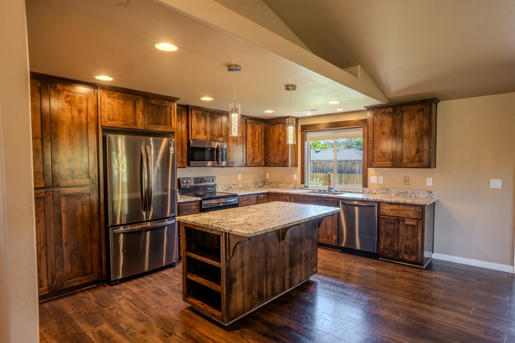  2196 Crestbrook Road Medford, OR 97504 - 物件實景
