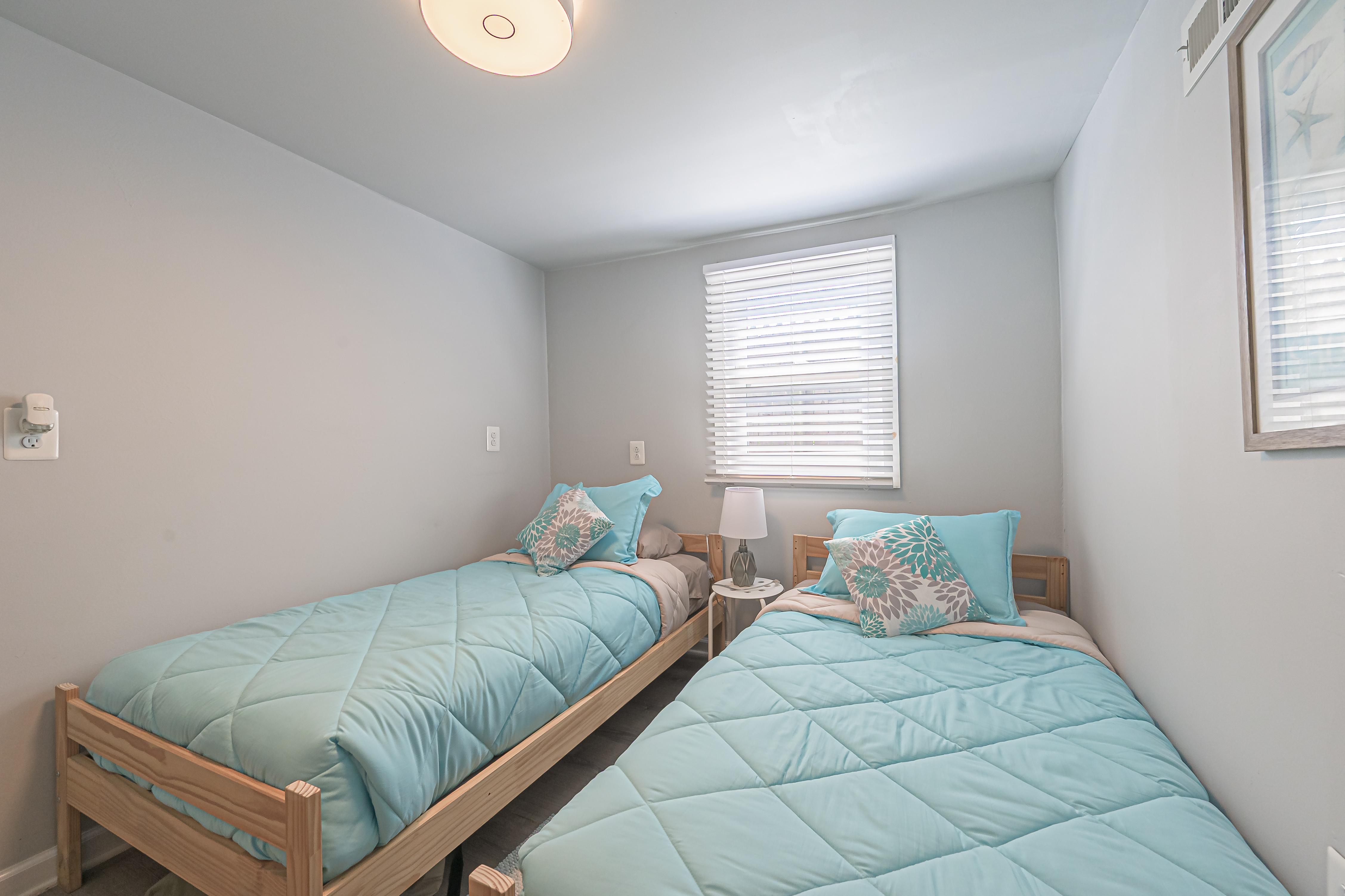 Somers Point, New Jersey, 08244, United States, 3 Bedrooms Bedrooms, ,2 BathroomsBathrooms,Residential,For Sale,1984026