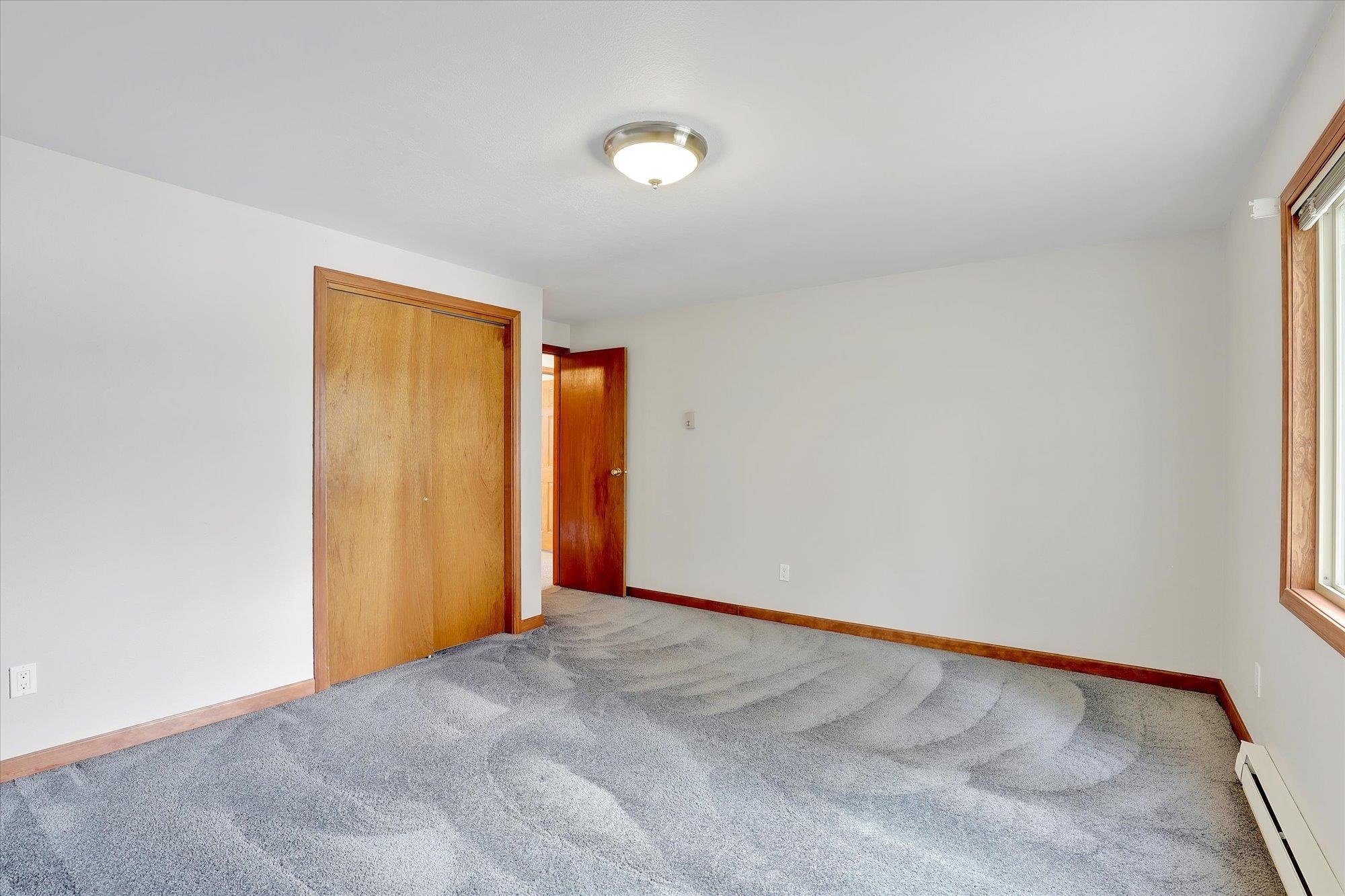 Newman Lake, Washington, 99025, United States, 4 Bedrooms Bedrooms, ,3 BathroomsBathrooms,Residential,For Sale,1929094