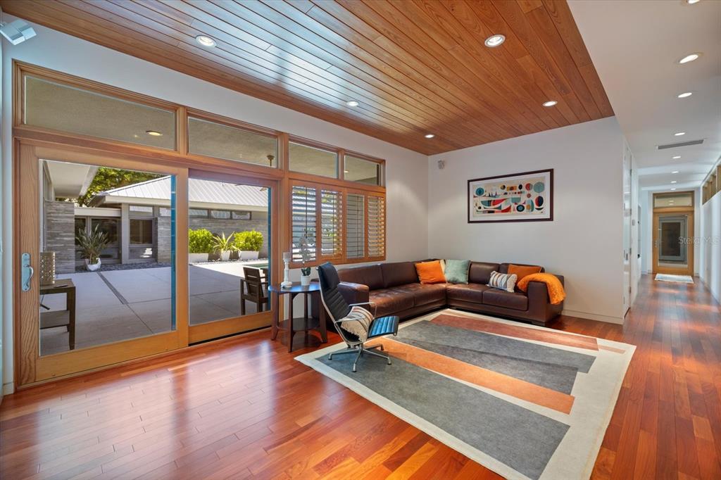 Sarasota, Florida, 34239, United States, 4 Bedrooms Bedrooms, ,5 BathroomsBathrooms,Residential,For Sale,1988202