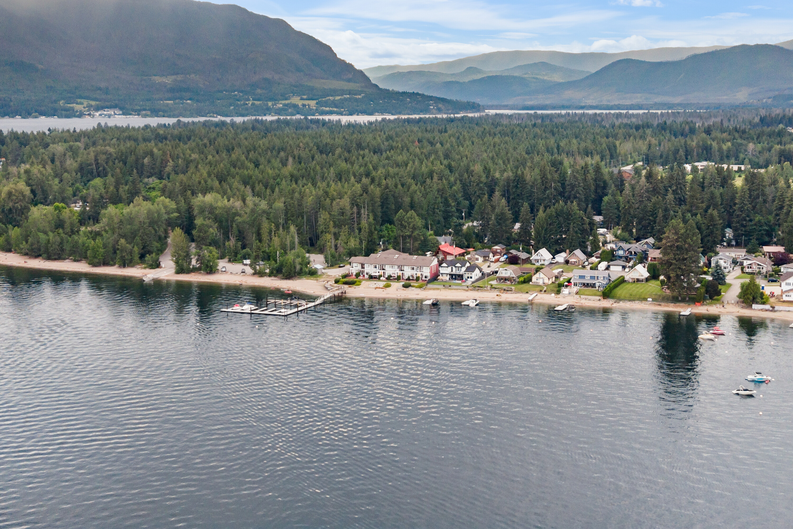  Premier Lakeshore Living - 物件實景