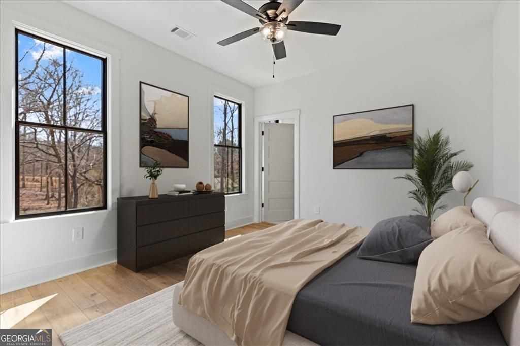 Gainesville, Georgia, 30506, United States, 5 Bedrooms Bedrooms, ,4 BathroomsBathrooms,Residential,For Sale,1909914