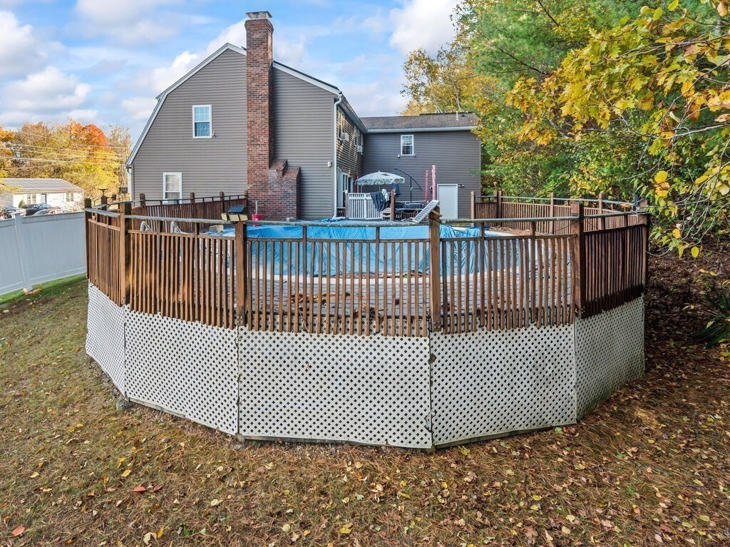 Gardner, Massachusetts, 01440, United States, 5 Bedrooms Bedrooms, ,3 BathroomsBathrooms,Residential,For Sale,1966548