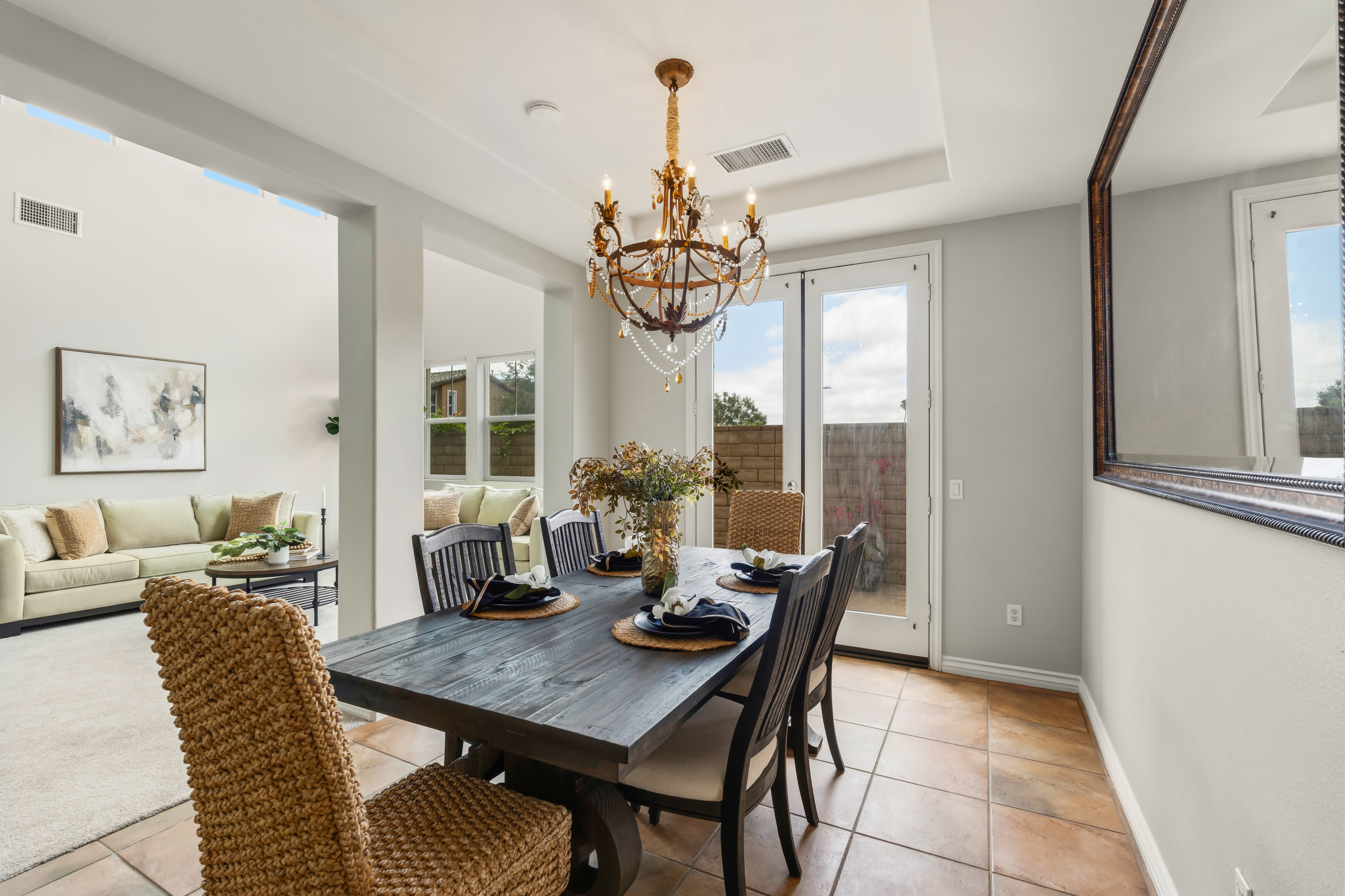  675 Charleston Place, Ventura, CA 93004 - 物件實景