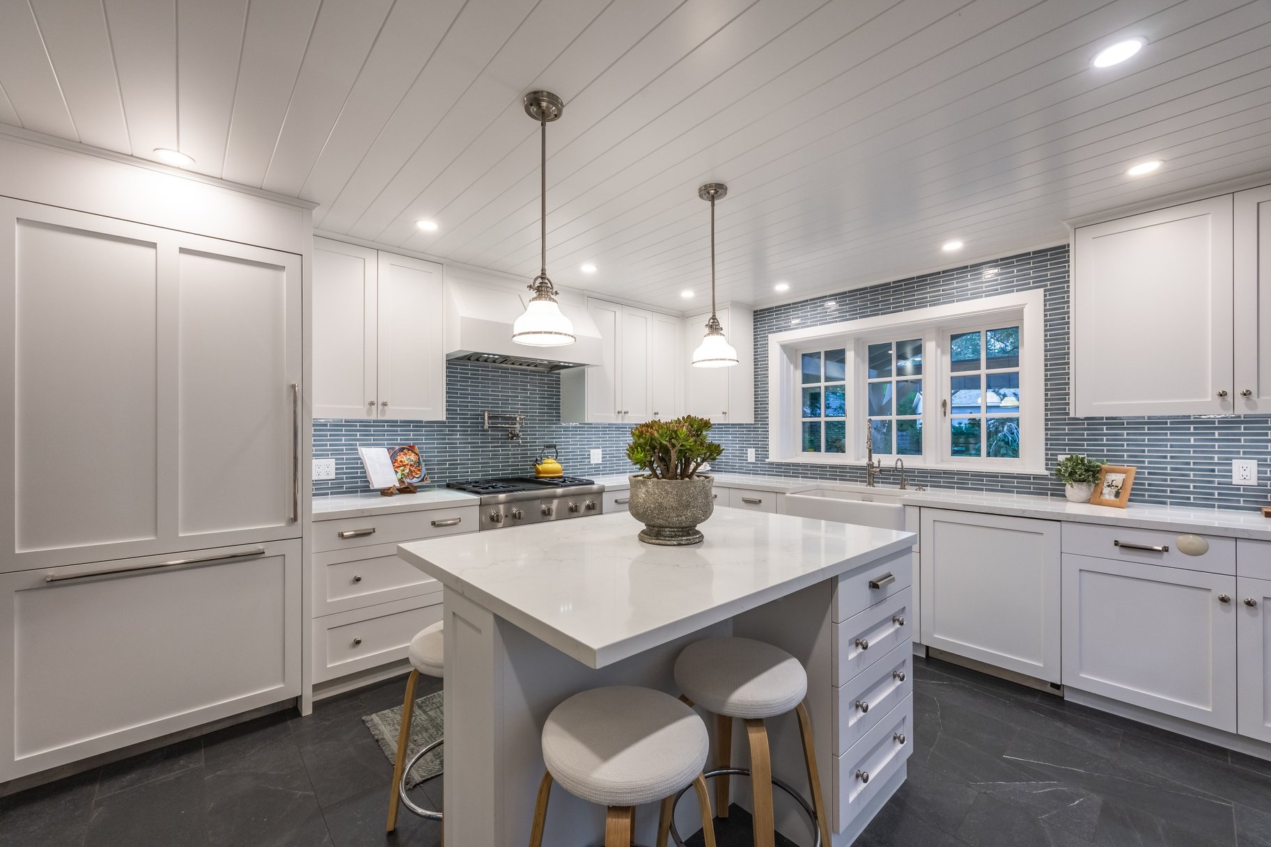  Tastefully Updated Holladay Rambler on .60 acre Manicured Lot - 物件實景