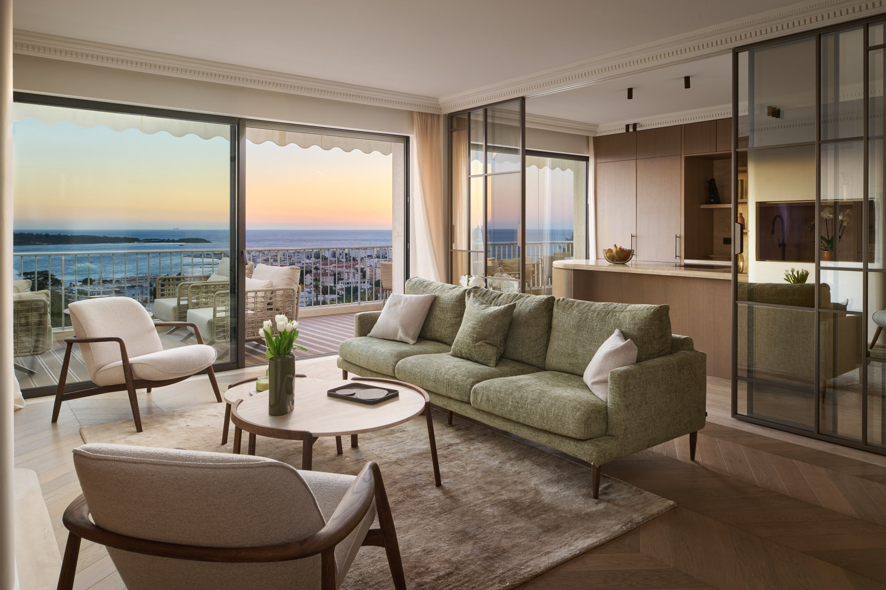  Cannes Californie, renovated 104 sqm two bedroom apartment with panoramic sea v… - 物件實景