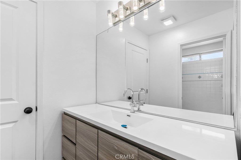 Corona, California, 92879, United States, 3 Bedrooms Bedrooms, ,3 BathroomsBathrooms,Residential,For Sale,1941070