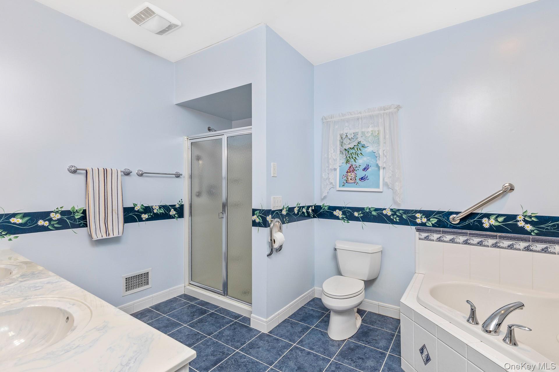  45 Oak Run, Stony Brook, NY, 11790 - 物件實景