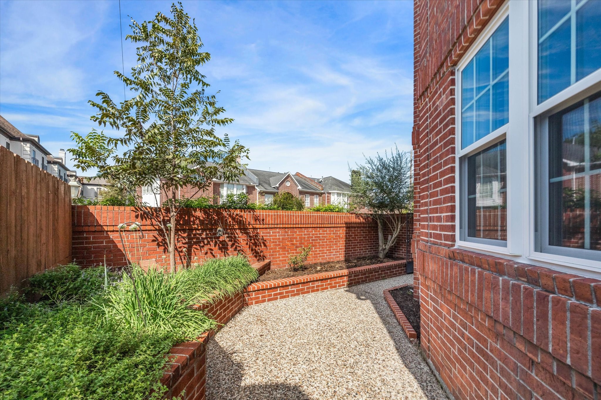  2403 Potomac Drive - 物件實景