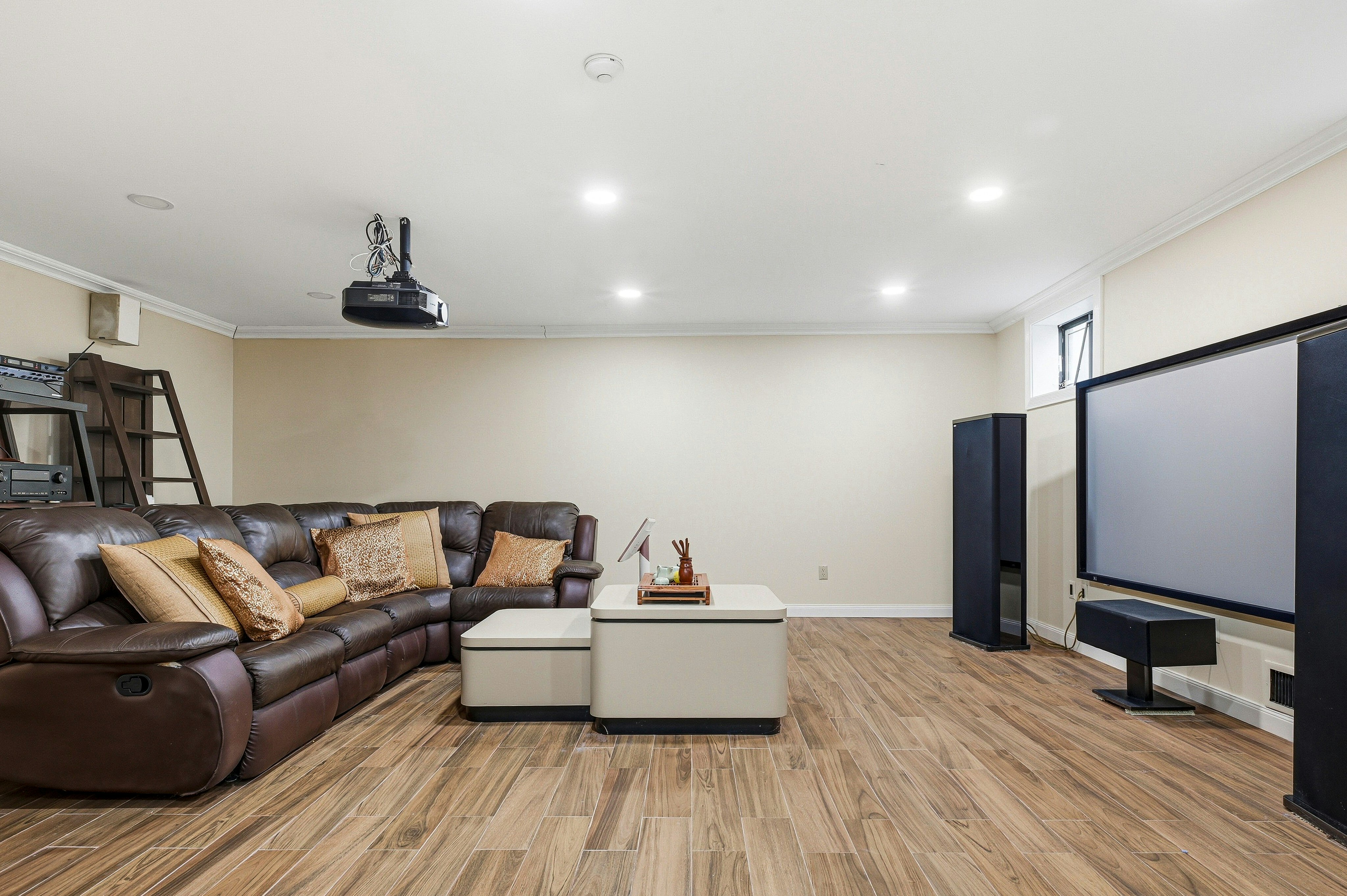  18 Aldgate Drive W, Manhasset, NY 11030 - 物件實景