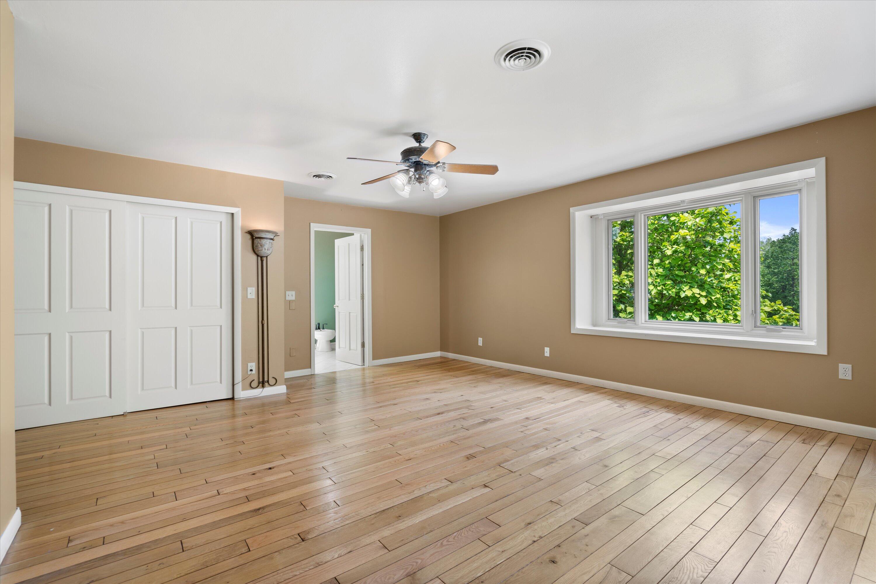 Lisbon, Wisconsin, 53089, United States, 4 Bedrooms Bedrooms, ,5 BathroomsBathrooms,Residential,For Sale,1868566