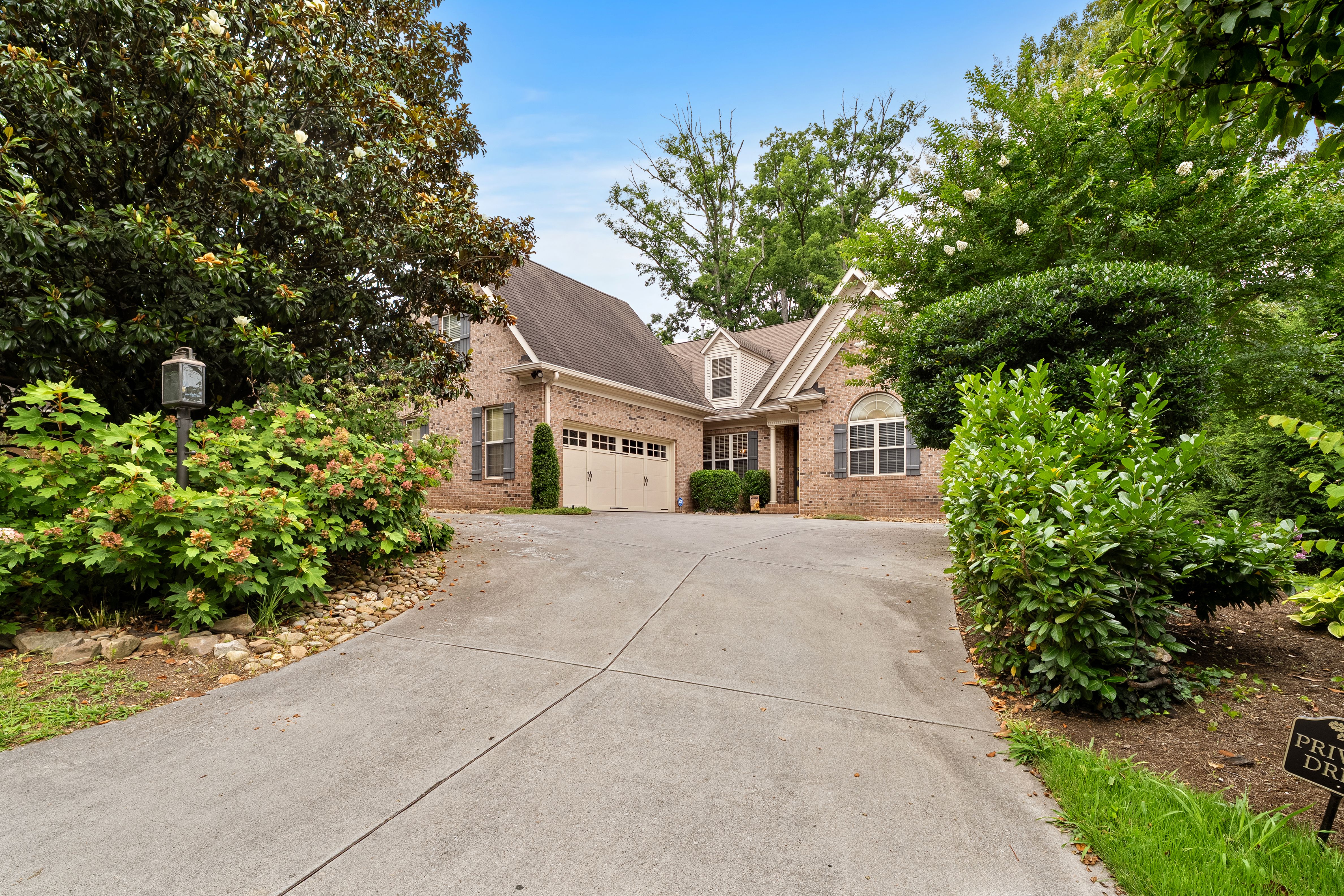  4713 Lyons View Pike, Knoxville, TN 37919 - 物件實景
